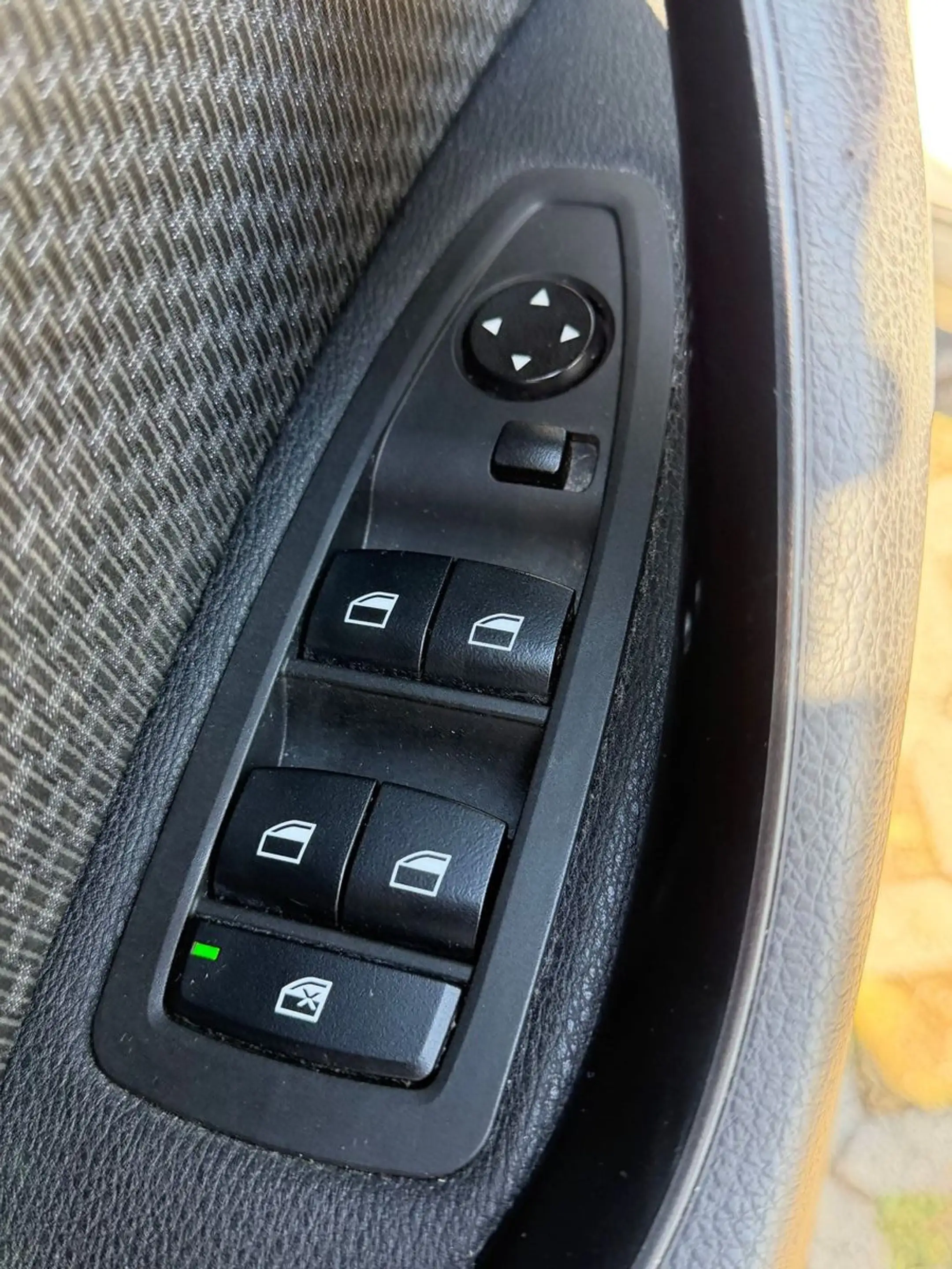 BMW X2 sDrive 18d Advantage TÜV Kamera Klima LED NVI — photo 9