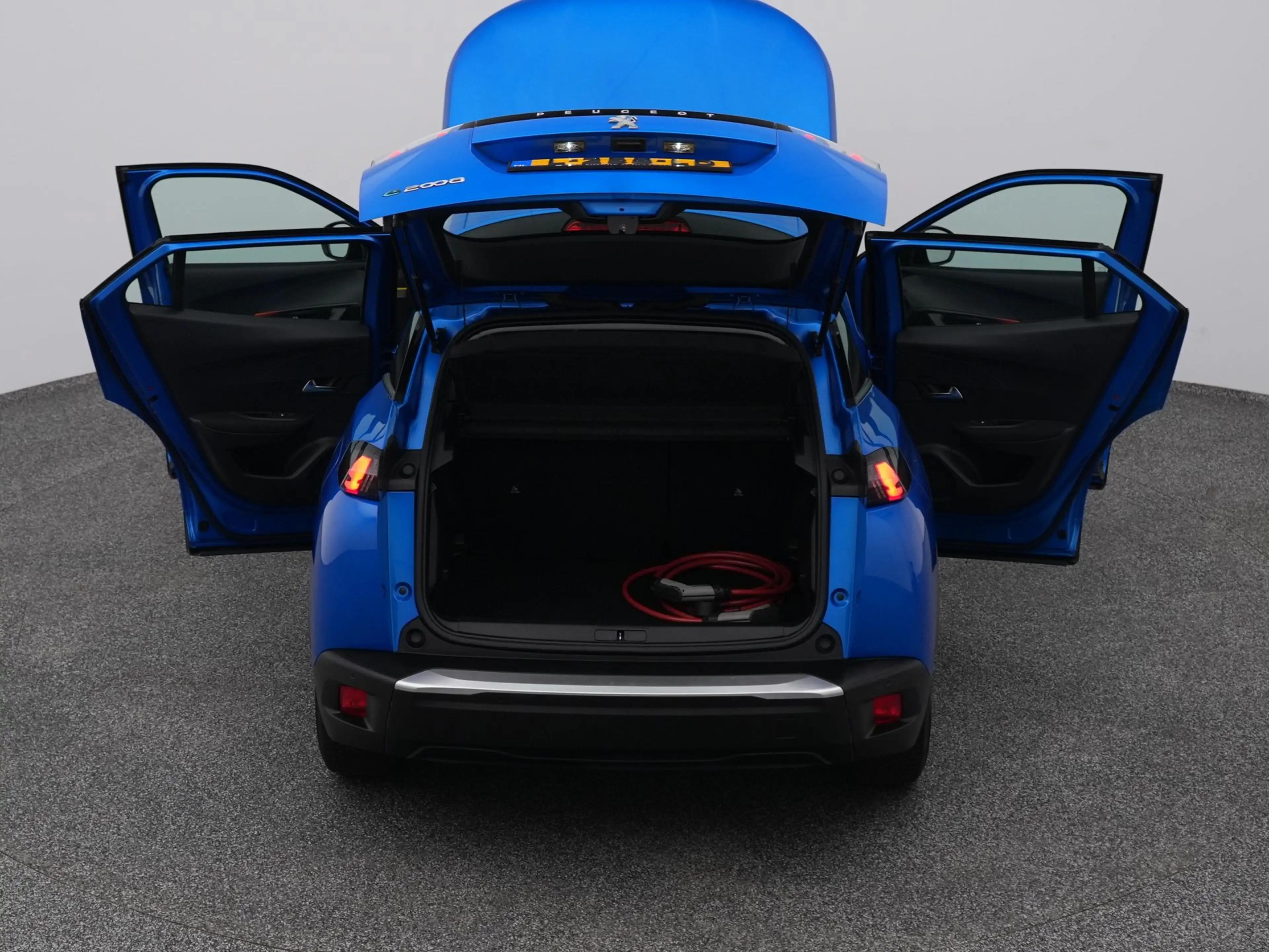 Peugeot e-2008 EV Active 50 kWh | NAVI | CARPLAY — photo 30