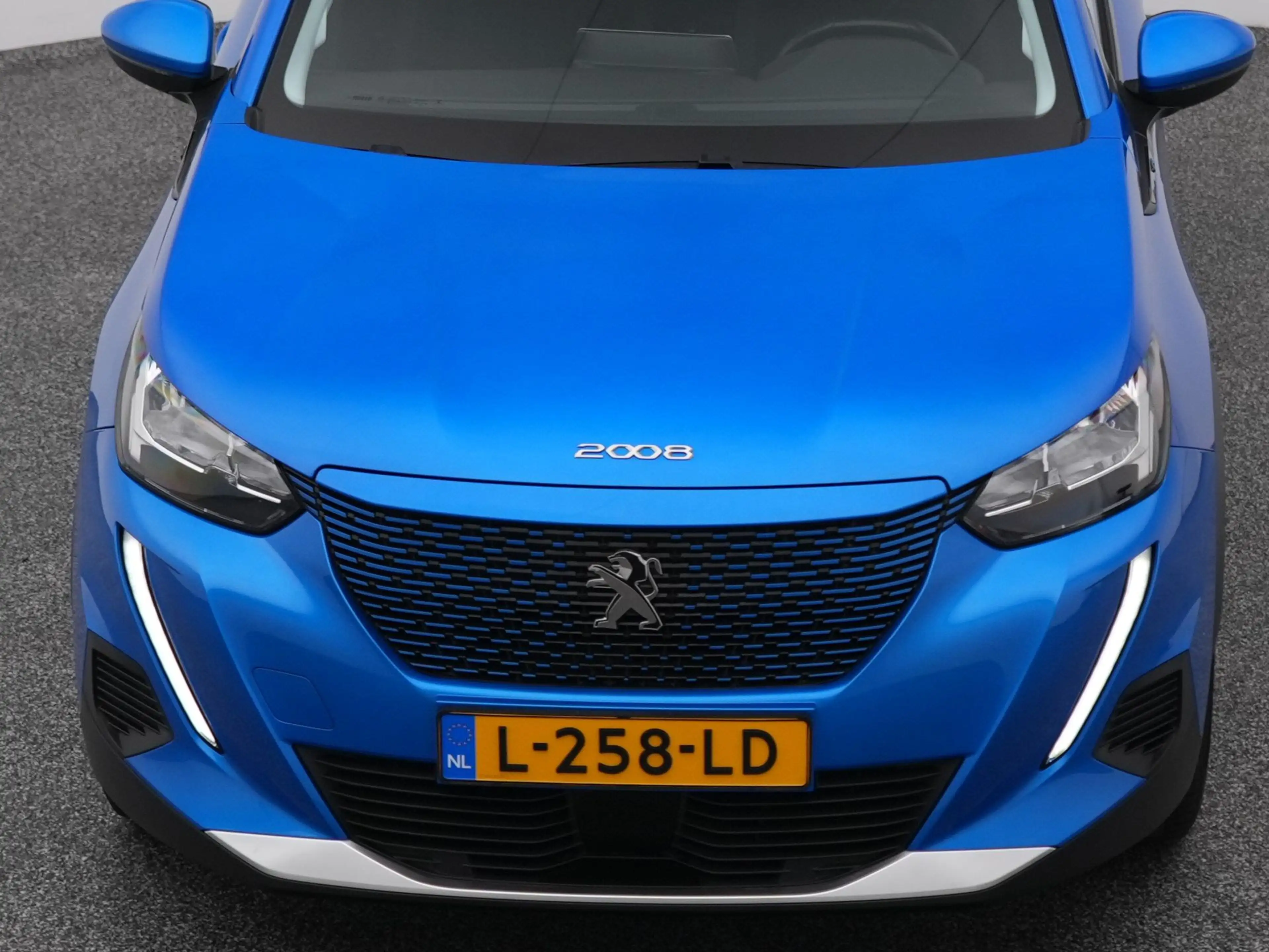 Peugeot e-2008 EV Active 50 kWh | NAVI | CARPLAY — photo 31