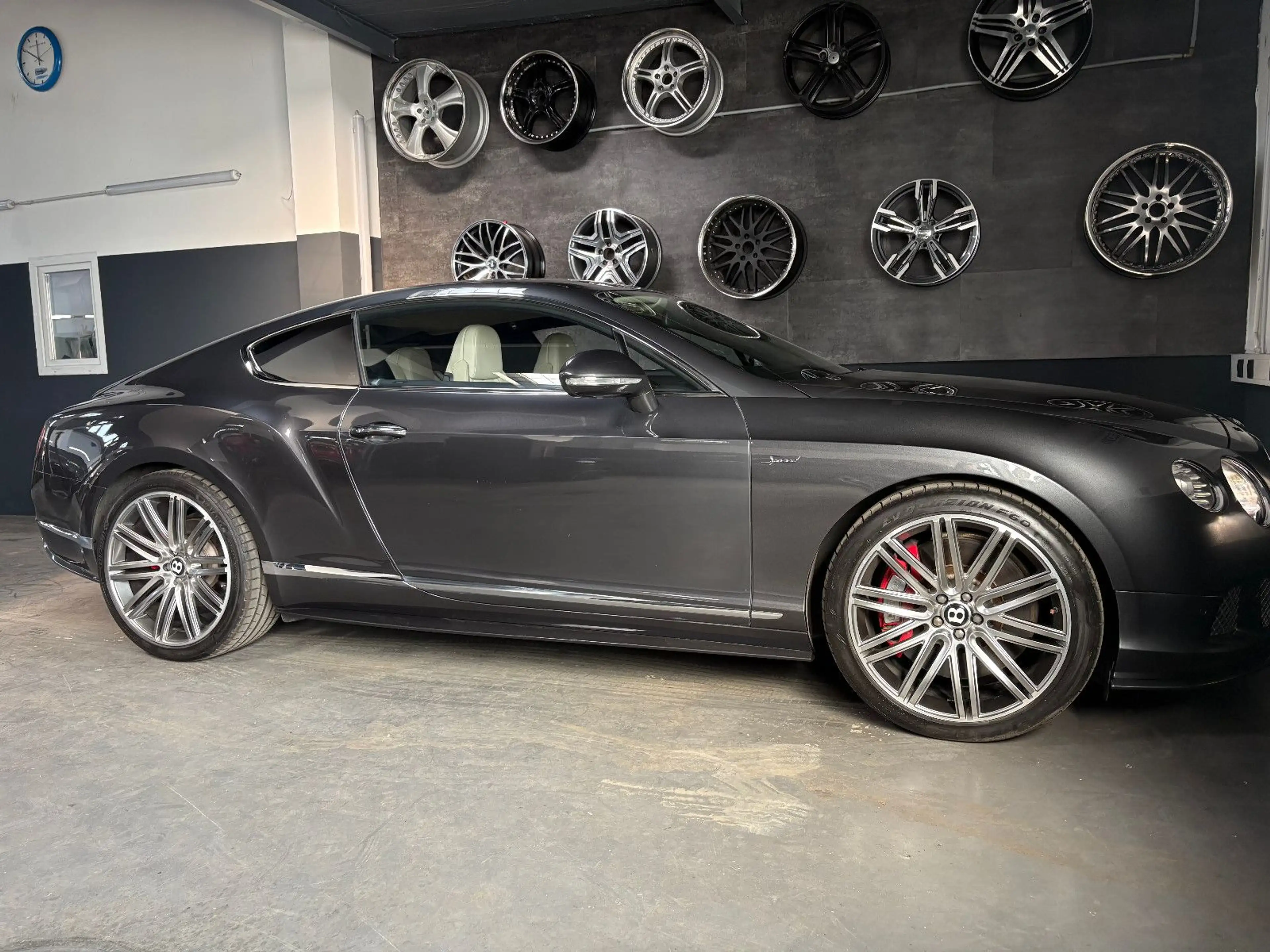 Bentley Continental GT 6.0 W12 Speed 4WD Automatik — photo 6