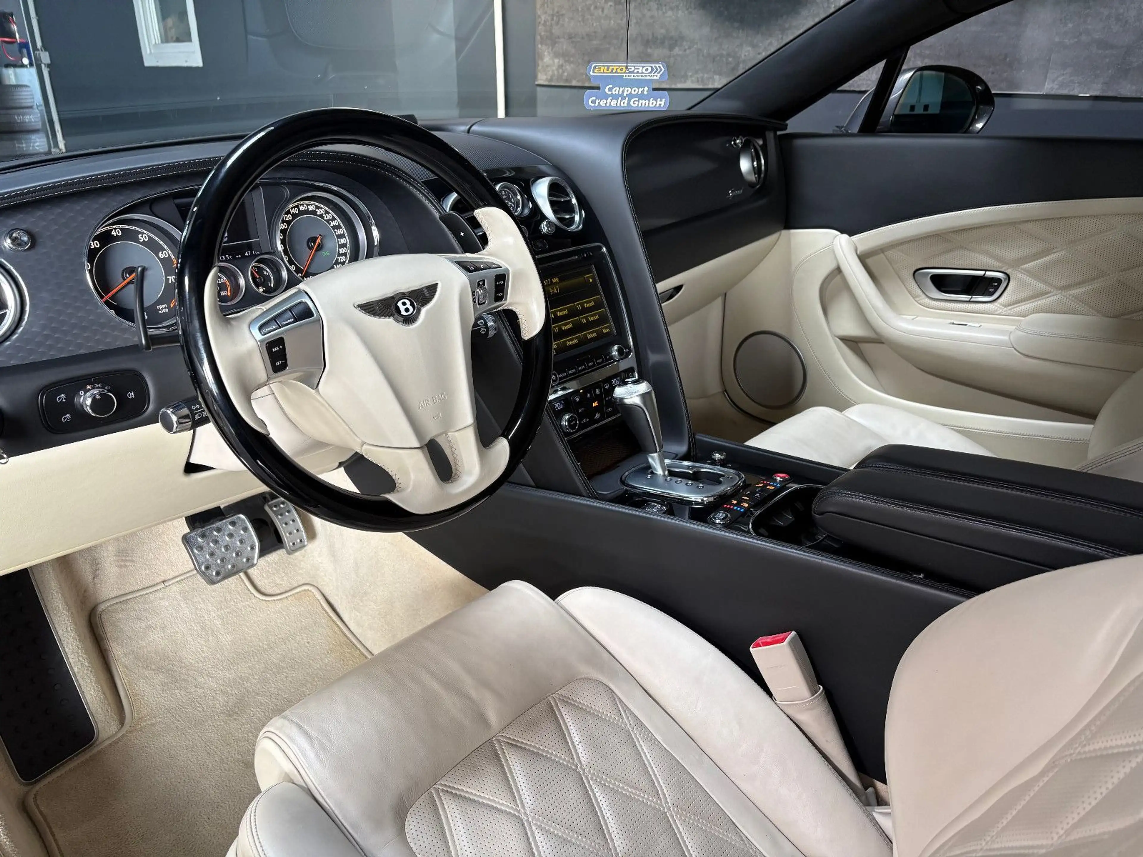 Bentley Continental GT 6.0 W12 Speed 4WD Automatik — photo 15