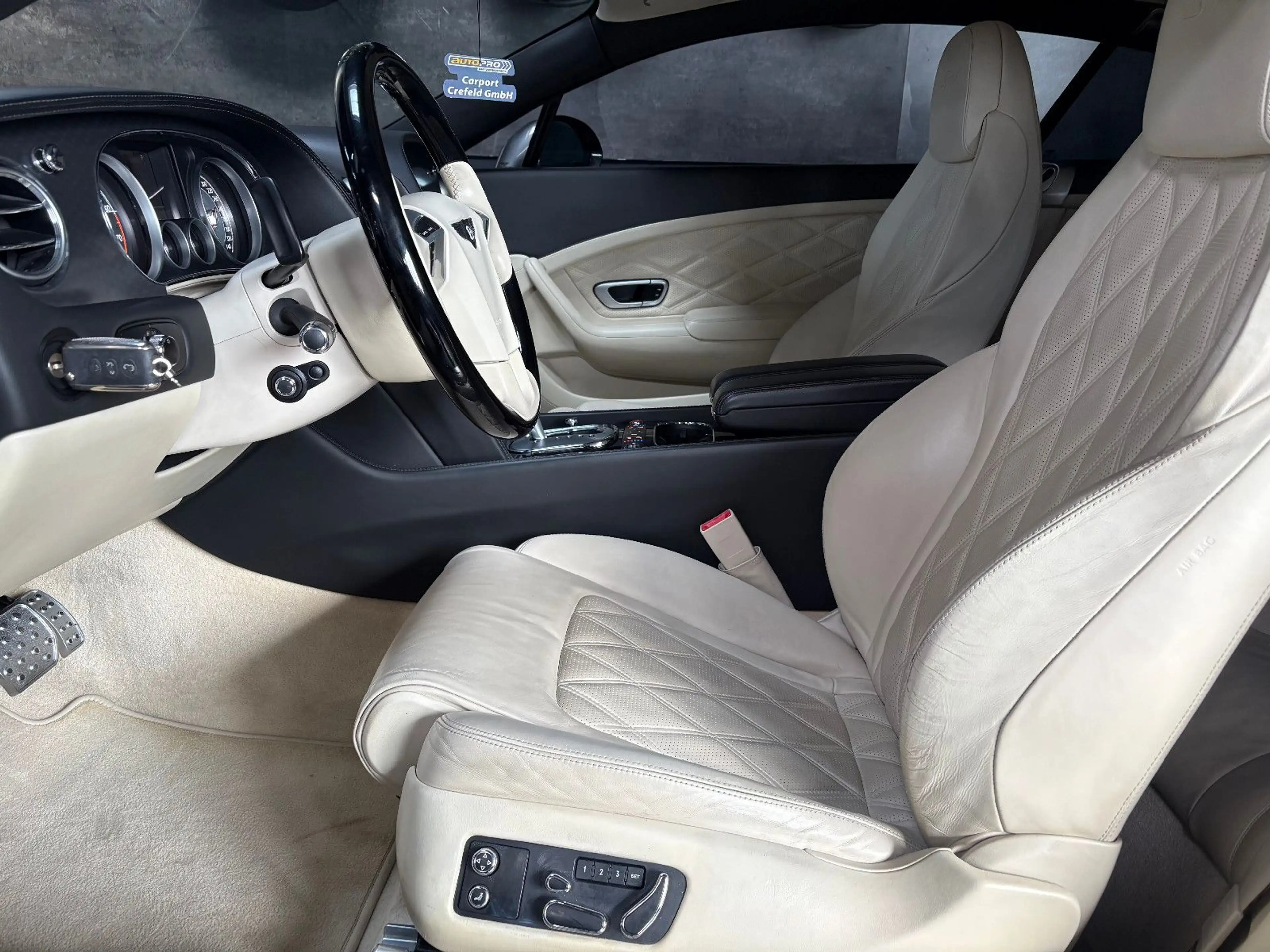 Bentley Continental GT 6.0 W12 Speed 4WD Automatik — photo 14