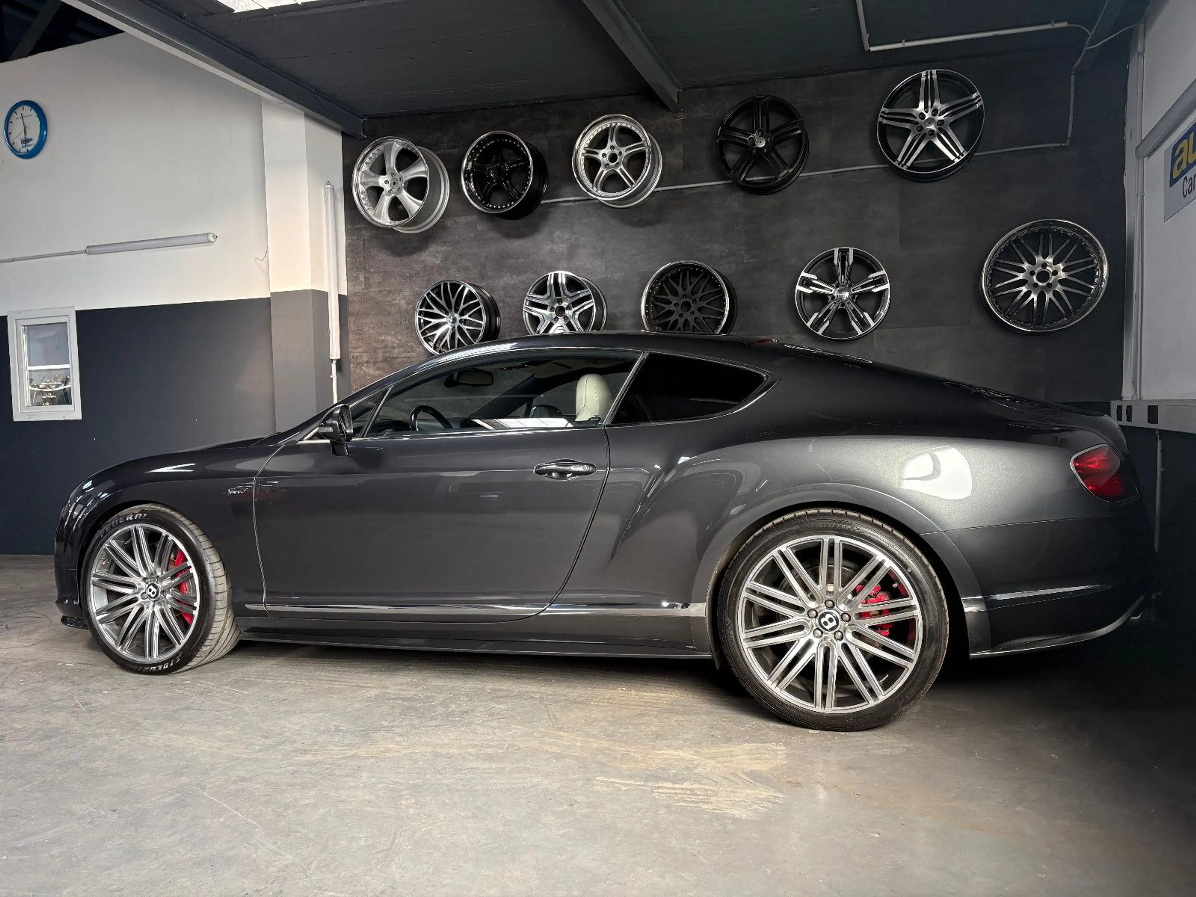 Bentley Continental GT 6.0 W12 Speed 4WD Automatik — photo 5