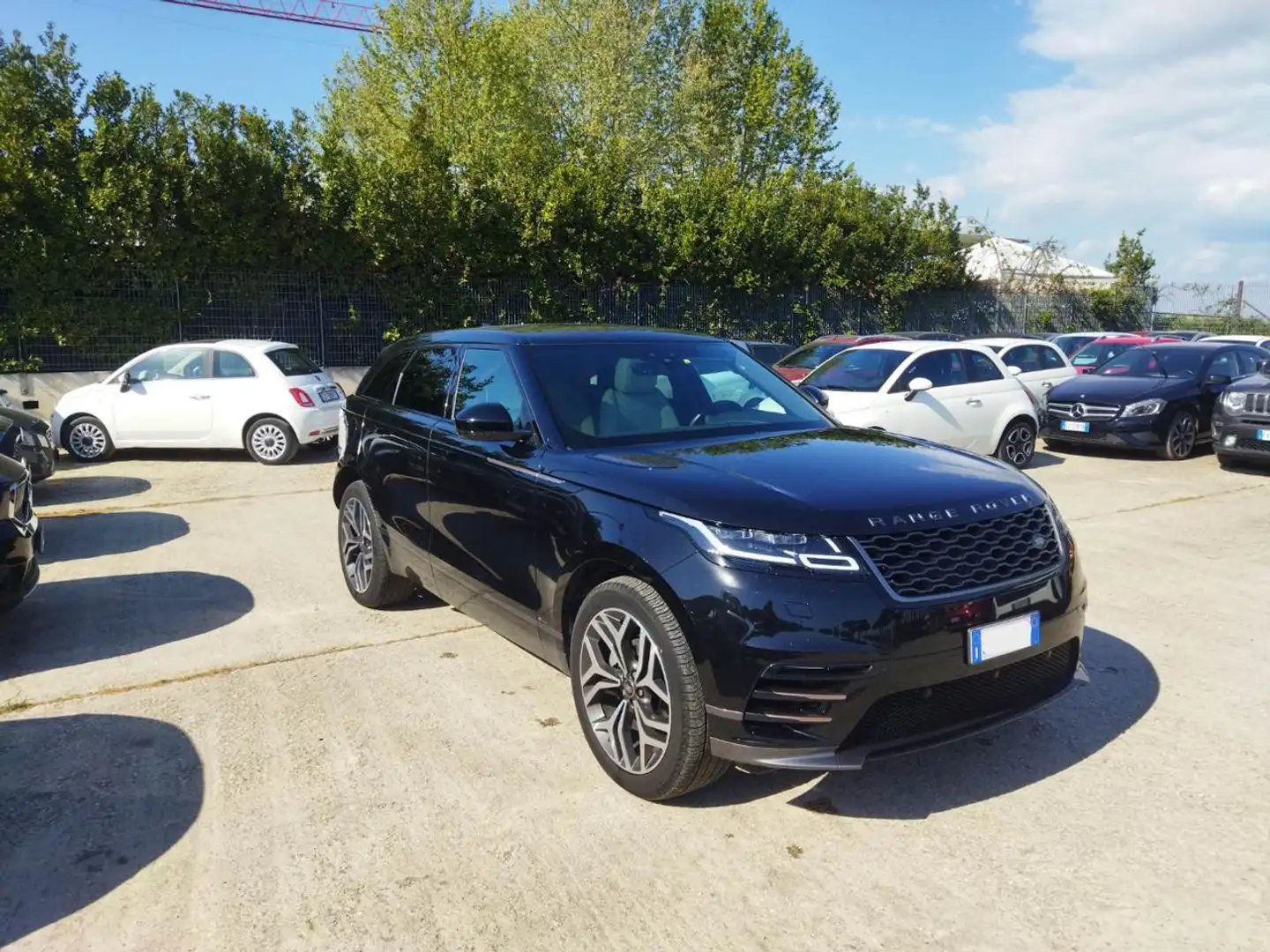 Land Rover Range Rover Velar 2.0d R-DYNAMIC I4 241cv TETTO APRIBILE NAVI TELEC. Nero - 2