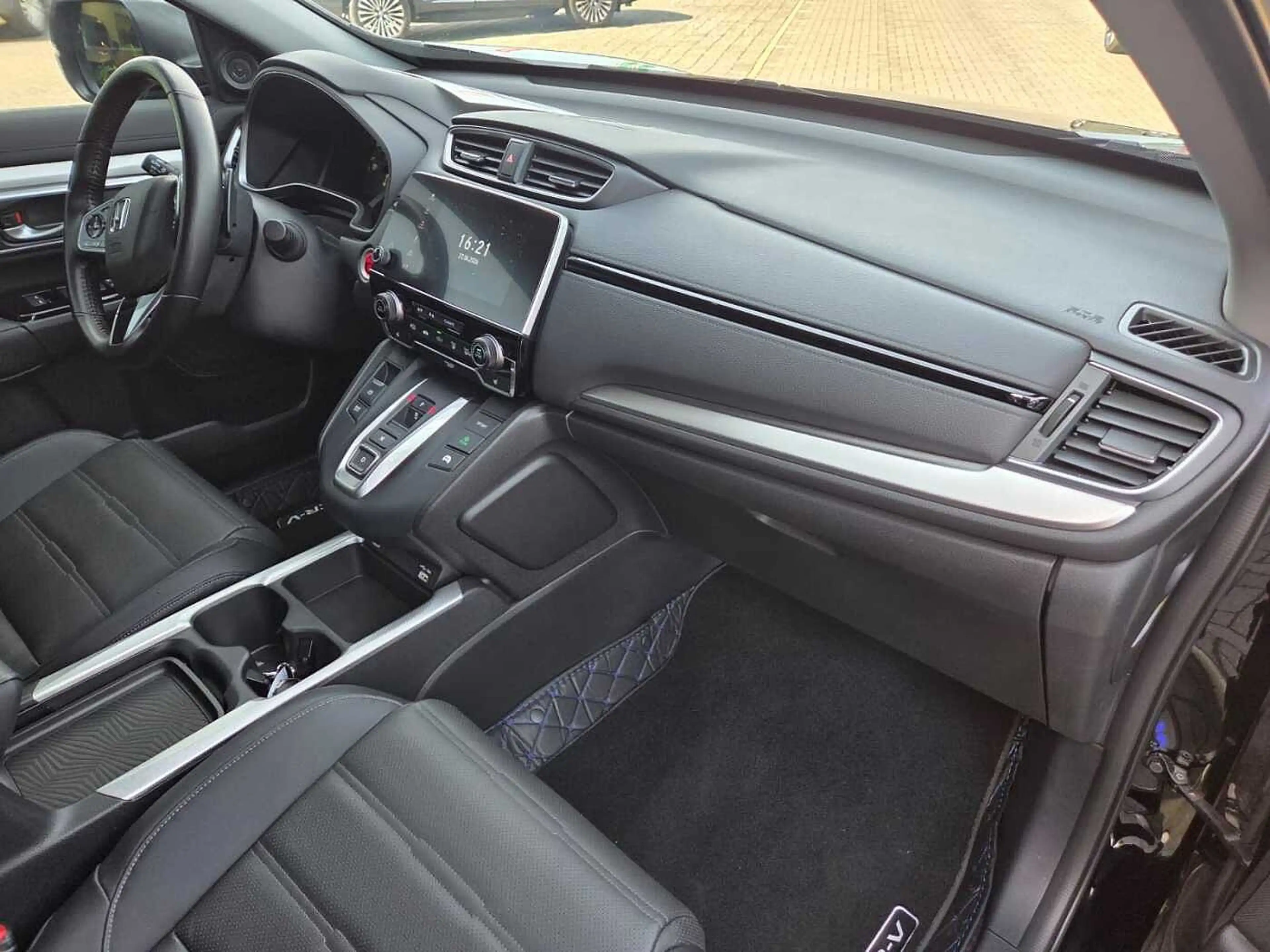 Honda CR-V Hybrid e:HEV 2.0 i-MMD 4WD Lifestyle — photo 19