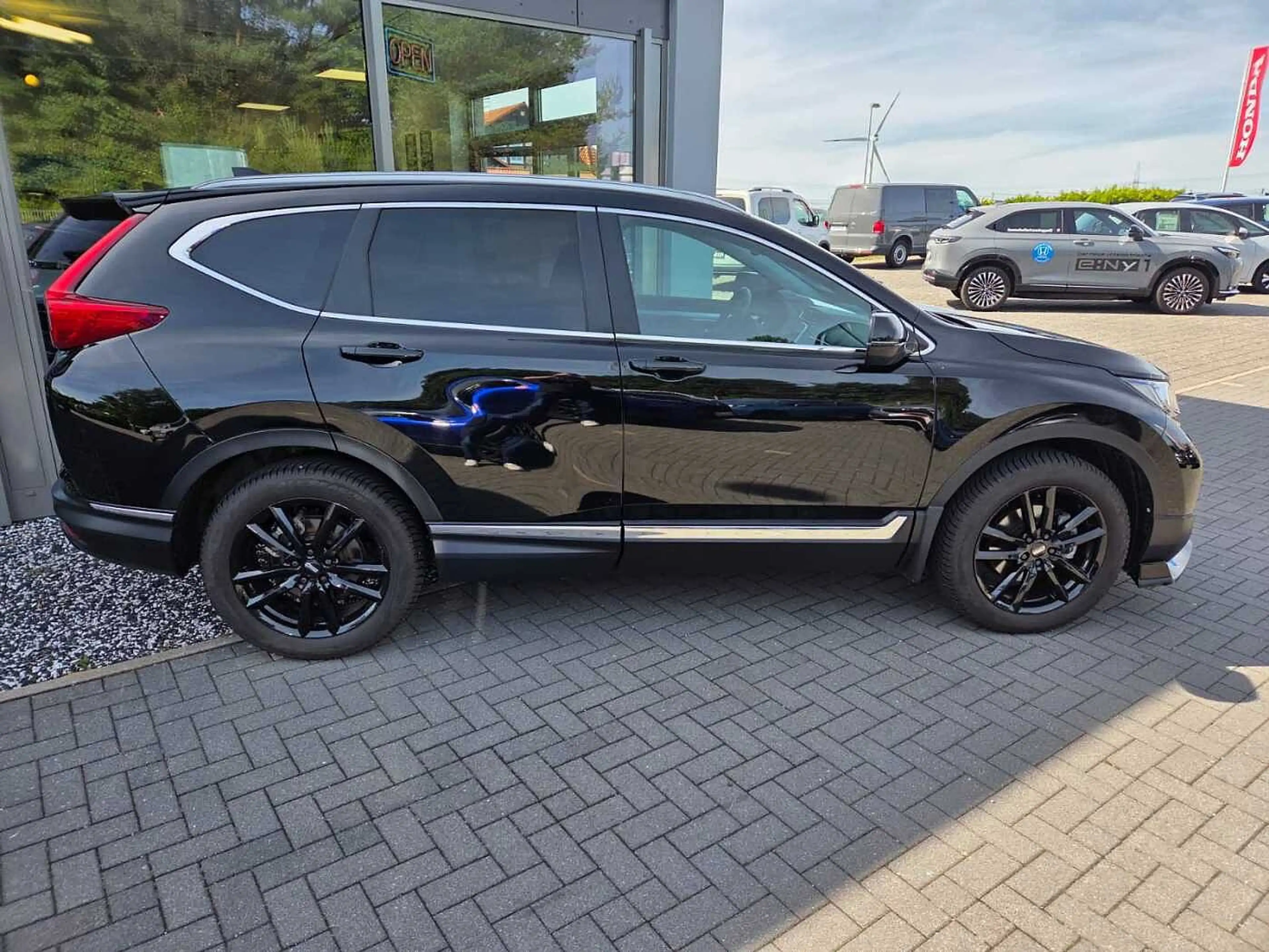 Honda CR-V Hybrid e:HEV 2.0 i-MMD 4WD Lifestyle — photo 6