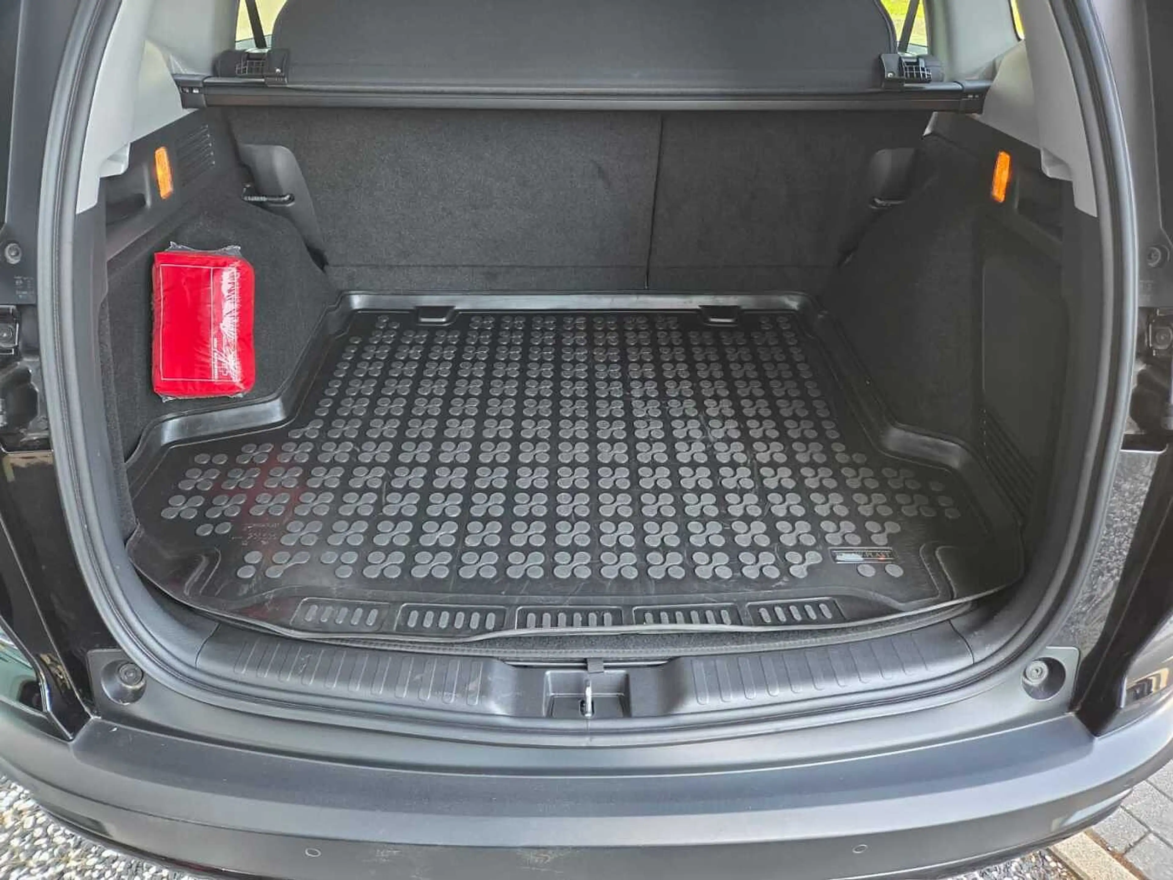 Honda CR-V Hybrid e:HEV 2.0 i-MMD 4WD Lifestyle — photo 10