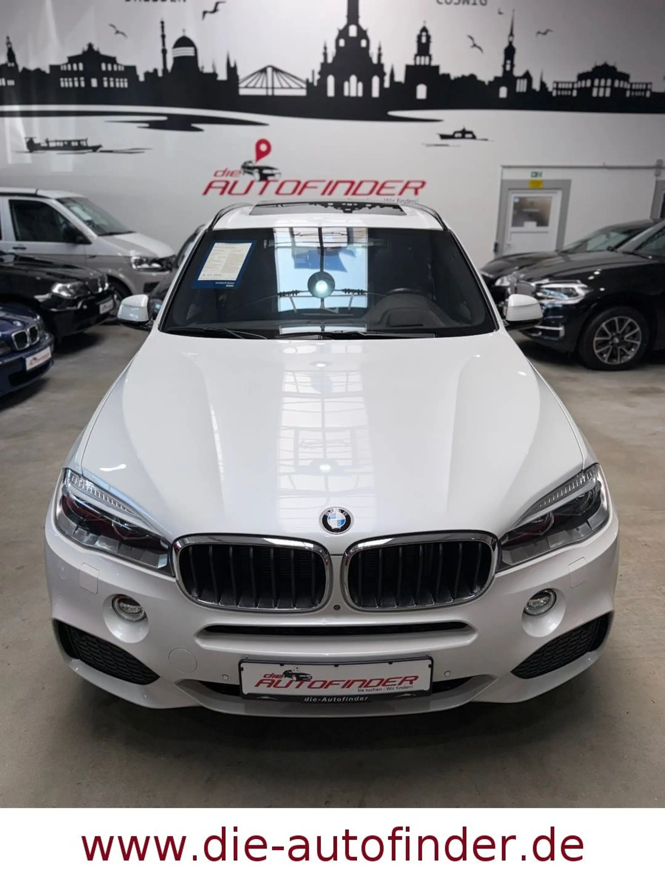 BMW X5 xDrive35i M-Paket LED,Navi,ACC,AHK,360°Pano.. — photo 6
