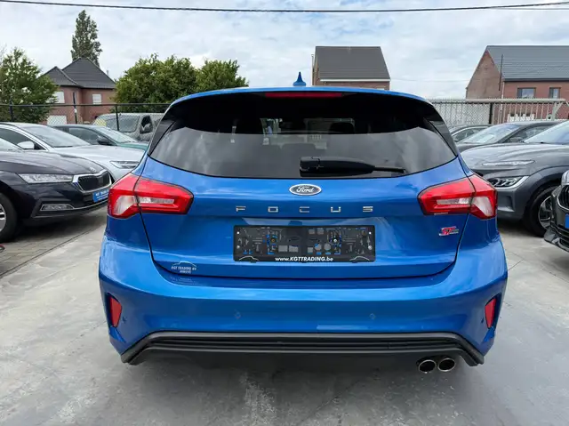 Ford Focus view 6