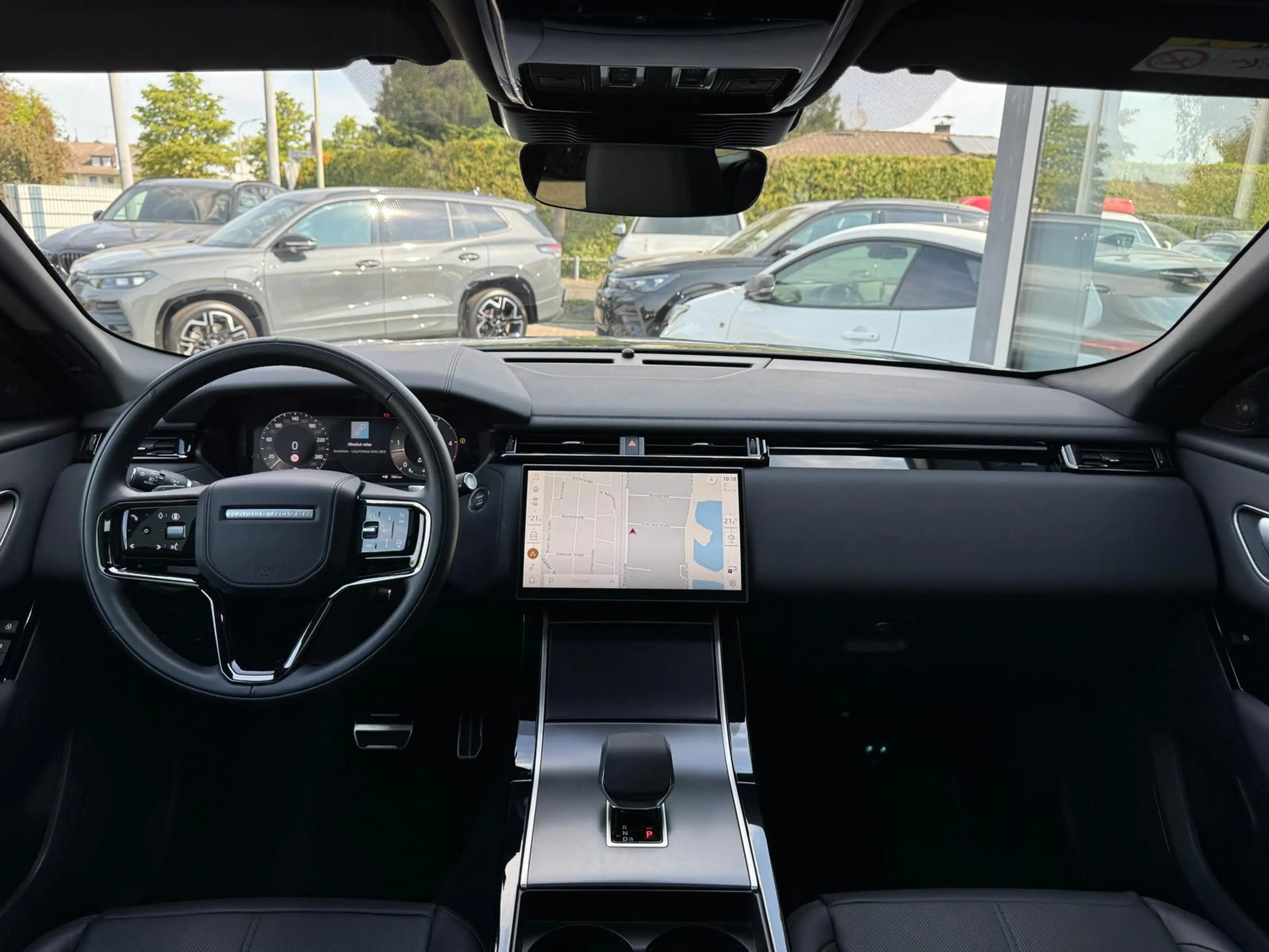 Land Rover Range Rover Velar D300 Autobiography — photo 11
