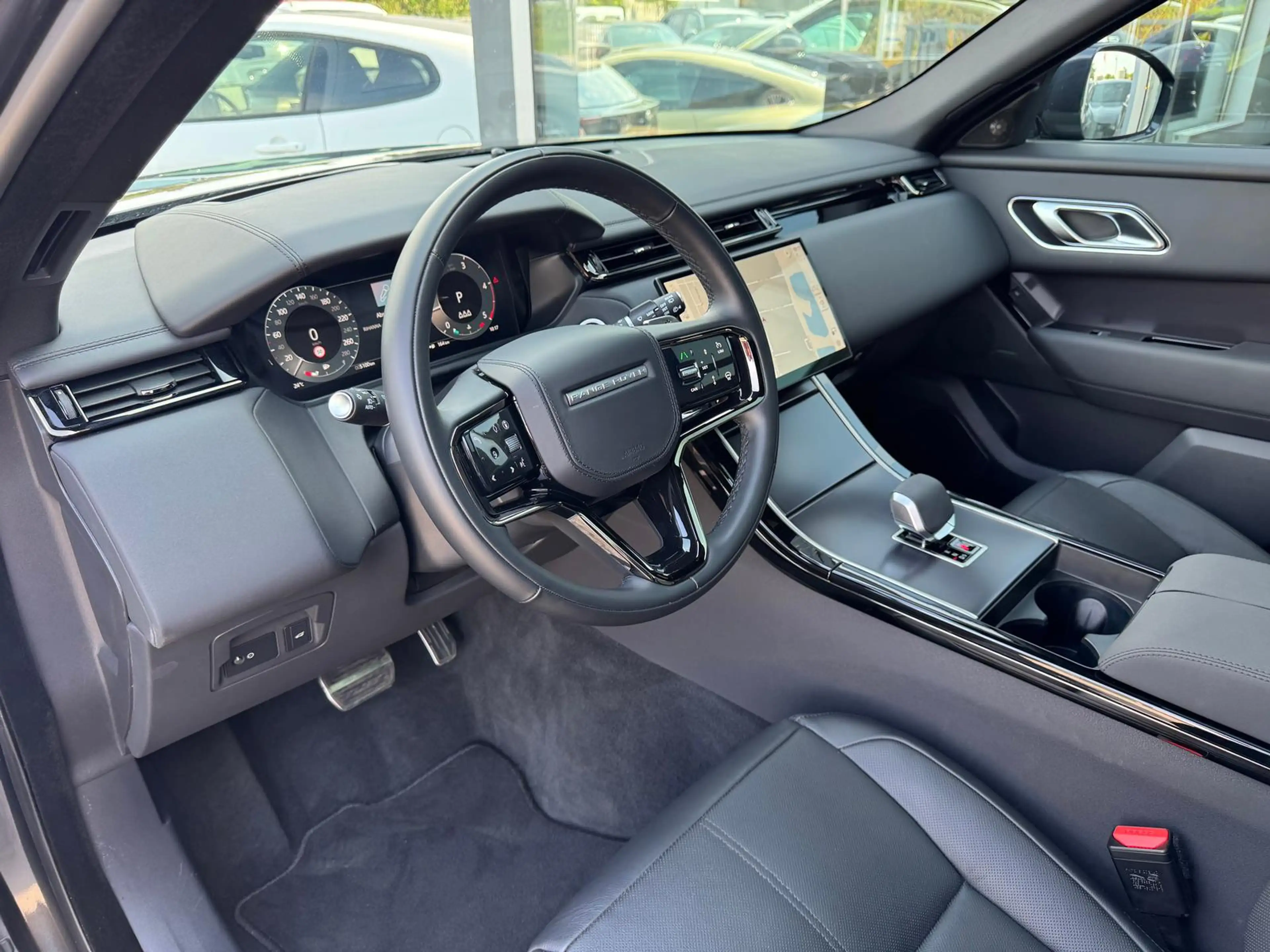 Land Rover Range Rover Velar D300 Autobiography — photo 8