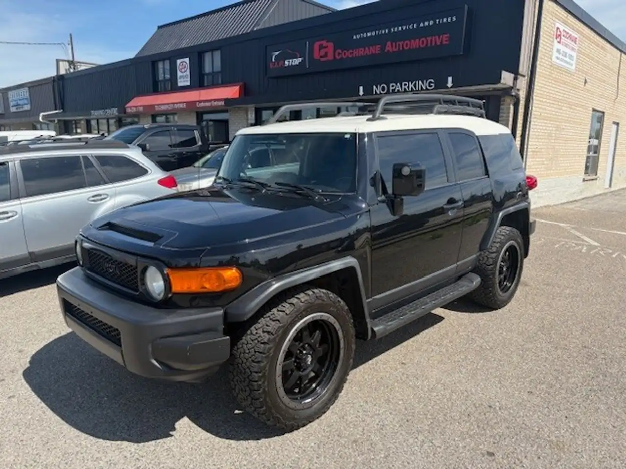 Toyota FJ Cruiser снимка Toyota FJ Cruiser