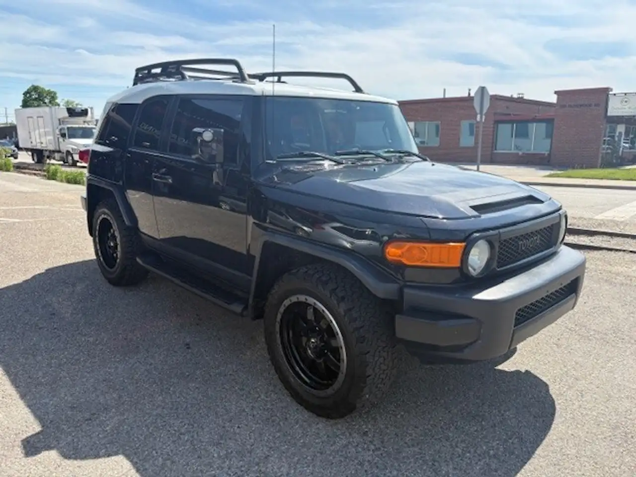 Toyota FJ Cruiser снимка Toyota FJ Cruiser
