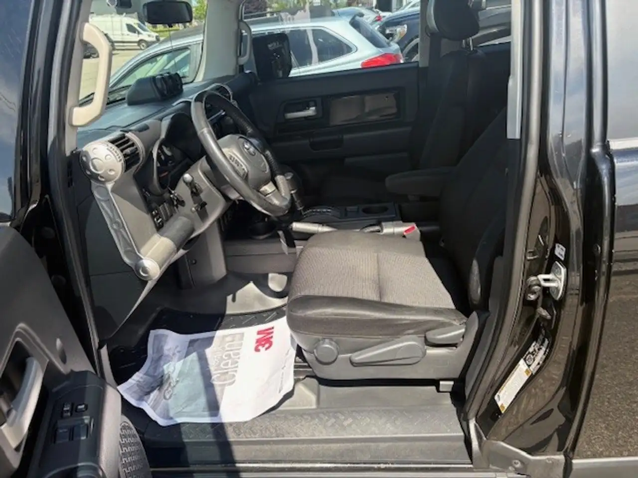 Toyota FJ Cruiser снимка Toyota FJ Cruiser