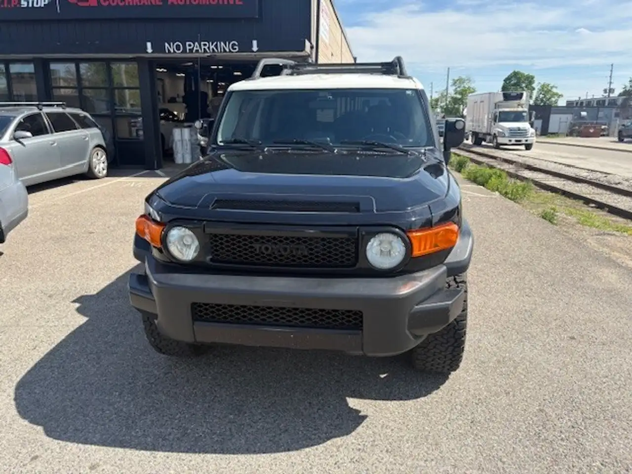 Toyota FJ Cruiser снимка Toyota FJ Cruiser