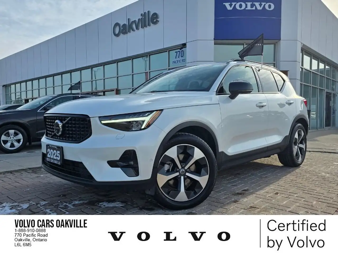 2025 Volvo XC40