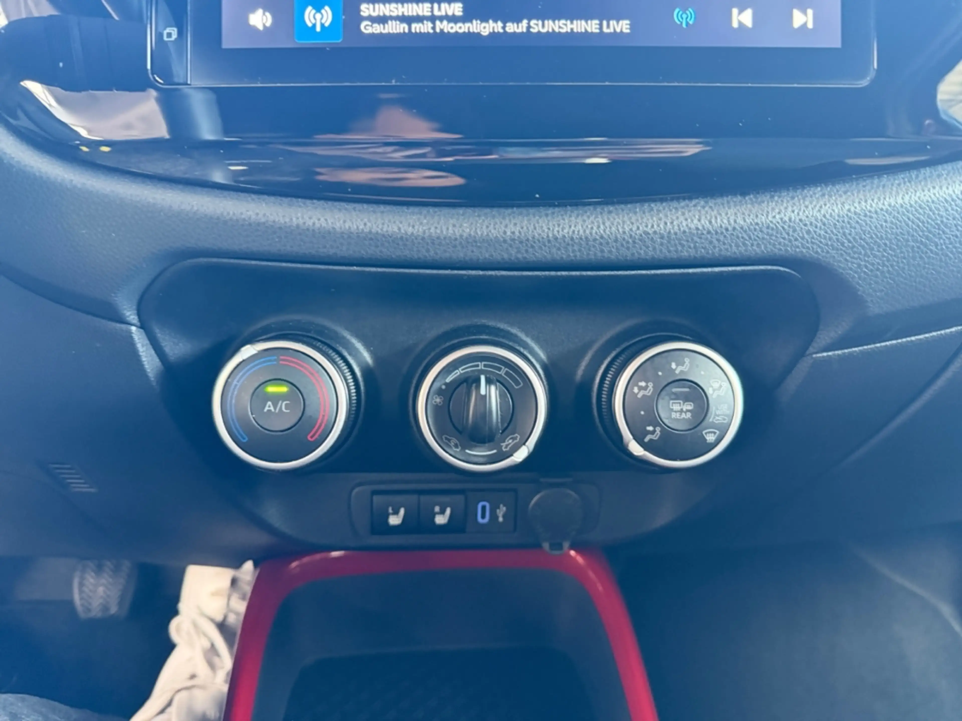 Toyota Aygo X Teamplayer *ACC*CarPlay*CAM*SHZ*Bi-Tone* — photo 11