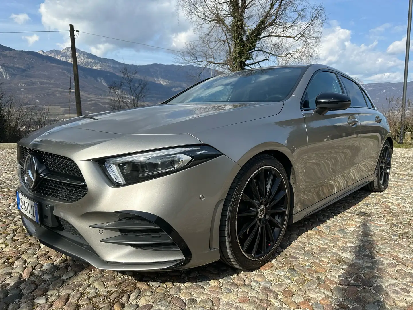 Mercedes-Benz A 250 Premium amg automatico - 1