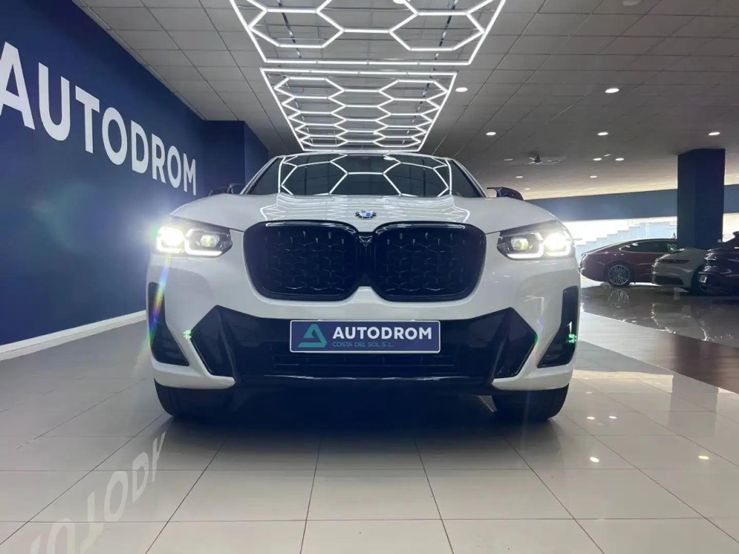 BMW X4 xDrive 20dA Wit - 2
