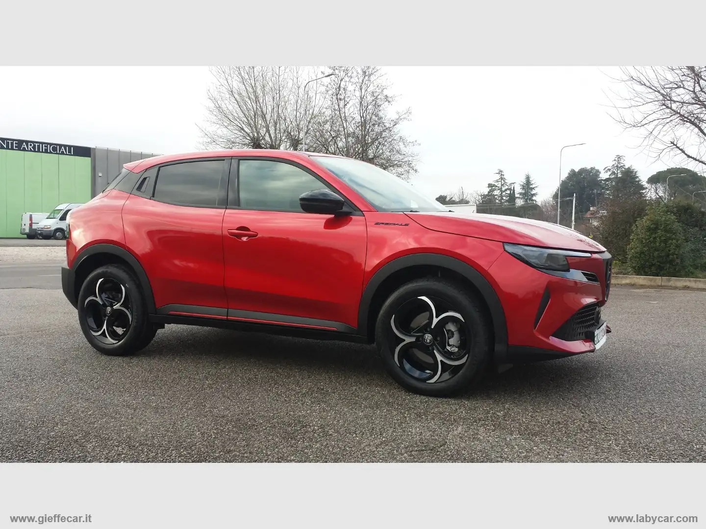 Alfa Romeo Junior 1.2 136 CV Hybrid eDCT6 Speciale Rot - 2