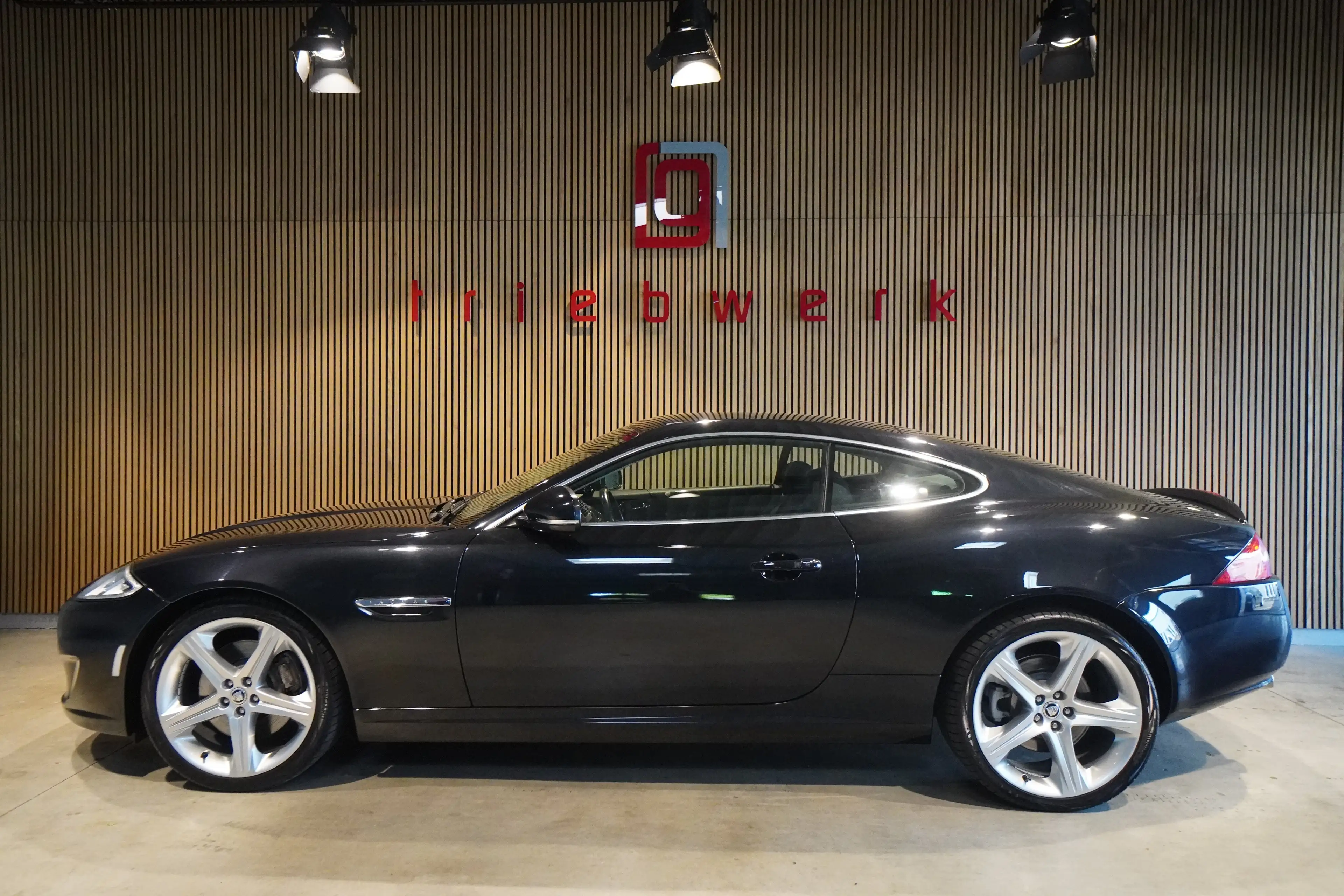 Jaguar XK 5.0 V8 Portfolio Coupe*Facelift*BRD Fzg*20"Alu* — photo 14