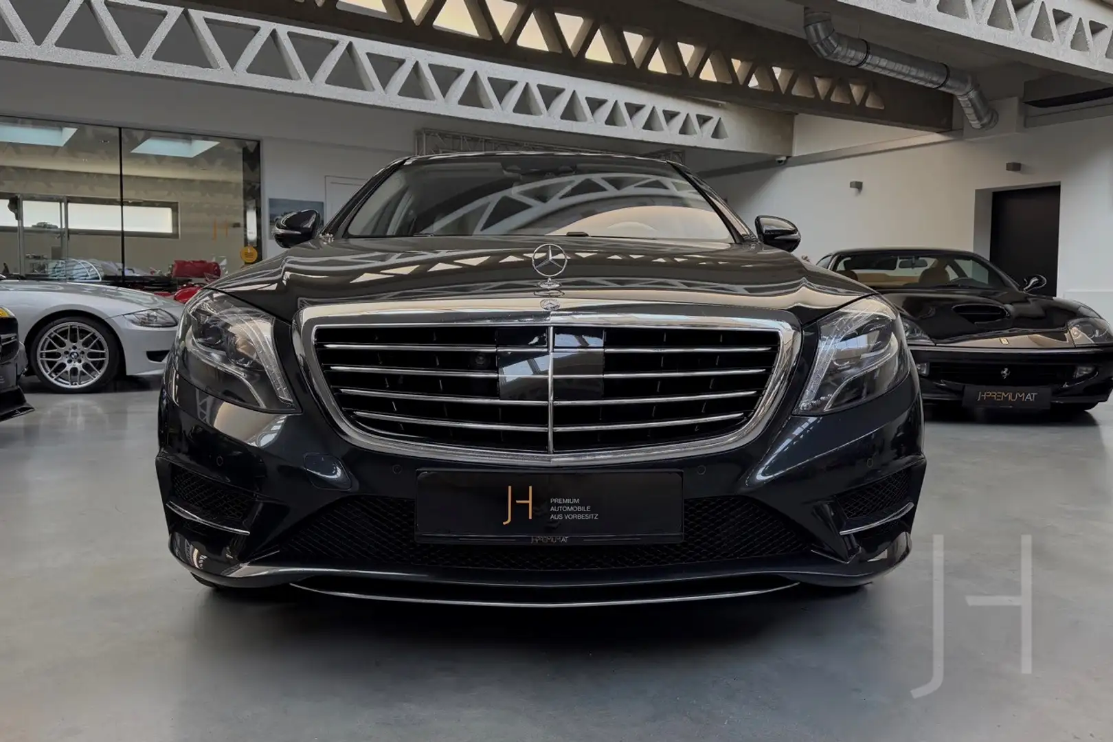 Mercedes-Benz S 500 4MATIC Schwarz - 1