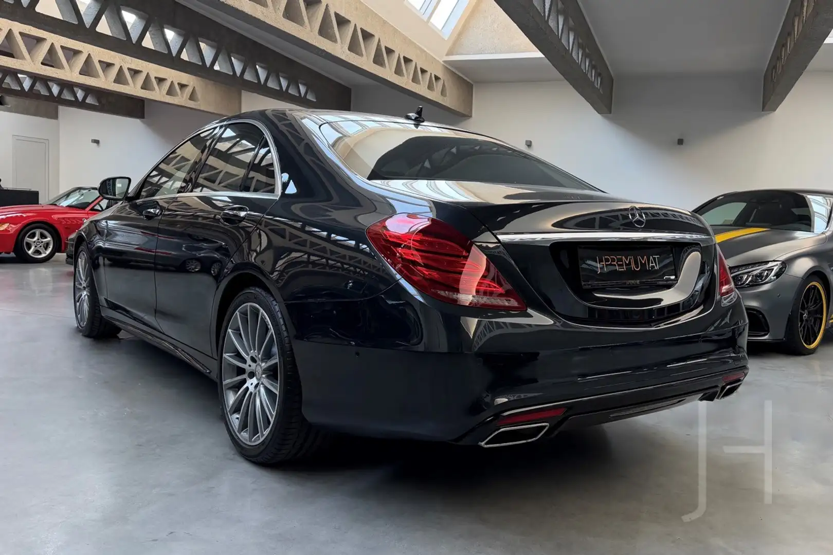 Mercedes-Benz S 500 4MATIC Schwarz - 2