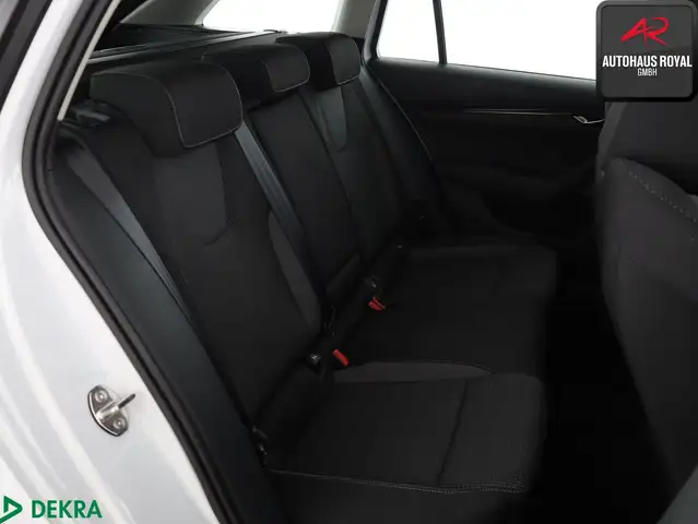 Skoda Octavia view 13