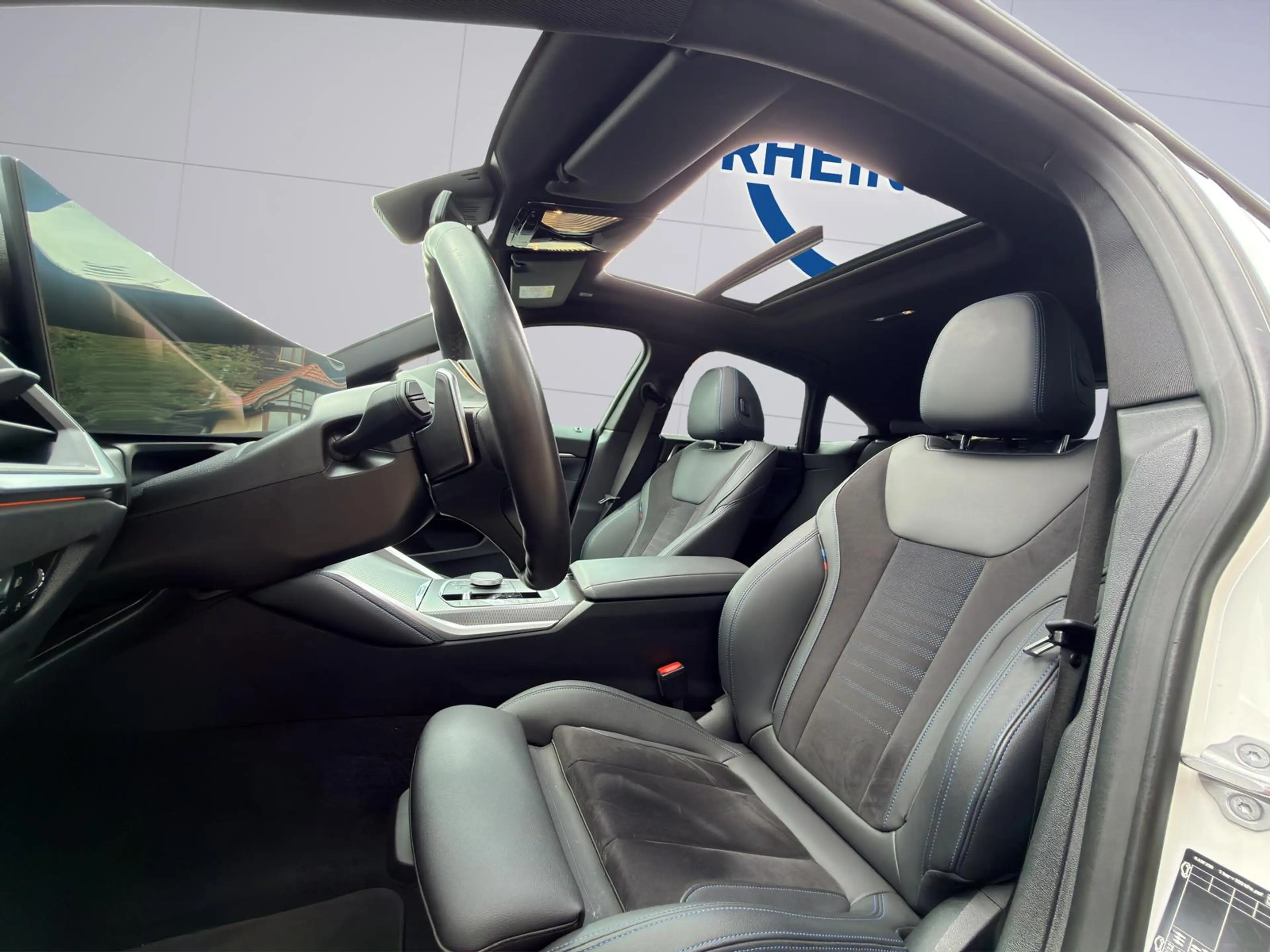 BMW 420 420 d M Sport PANO — photo 15