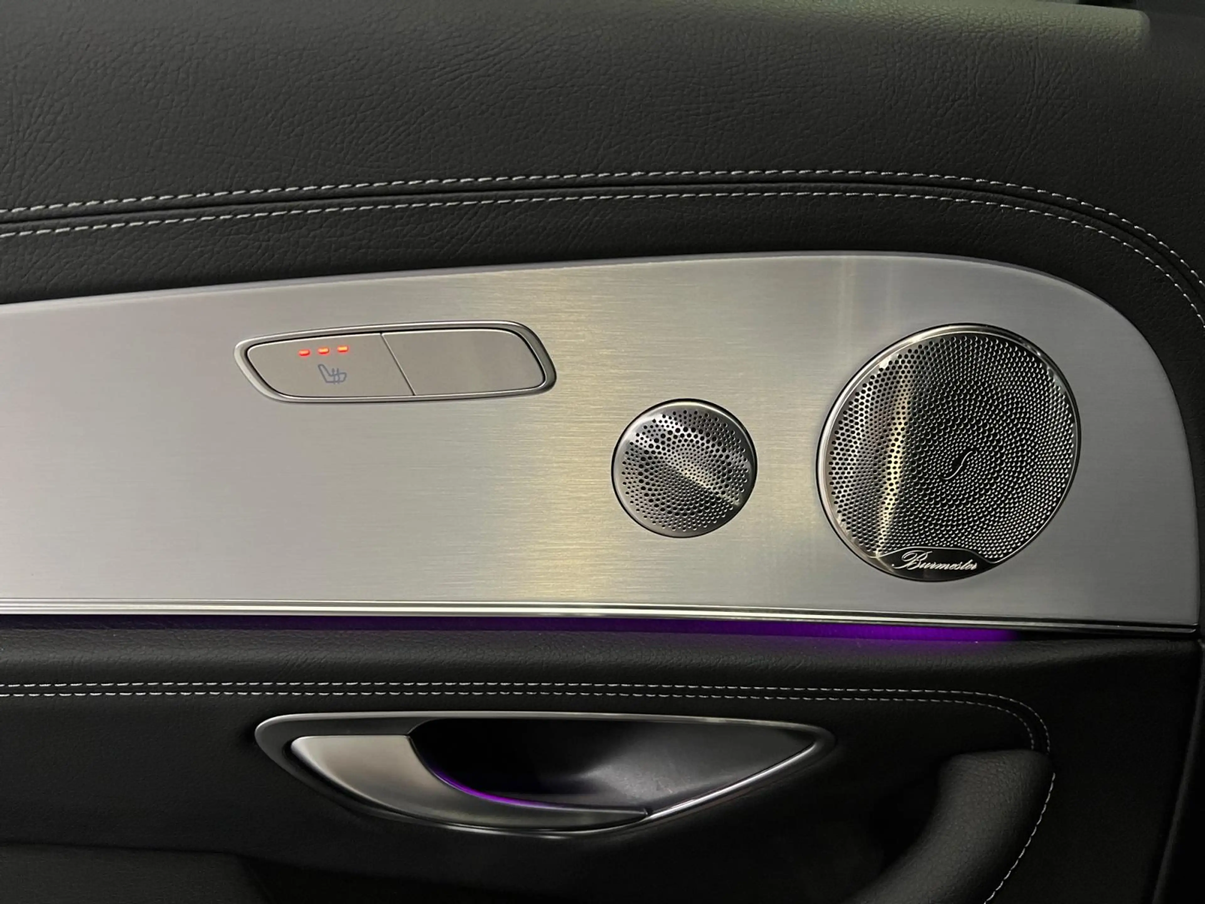 Mercedes-Benz E 220 Classe d Break AMG Line — photo 20