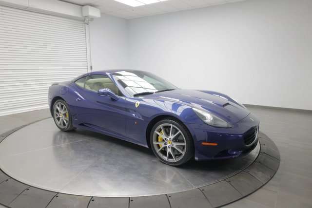 2014 Ferrari California BASE