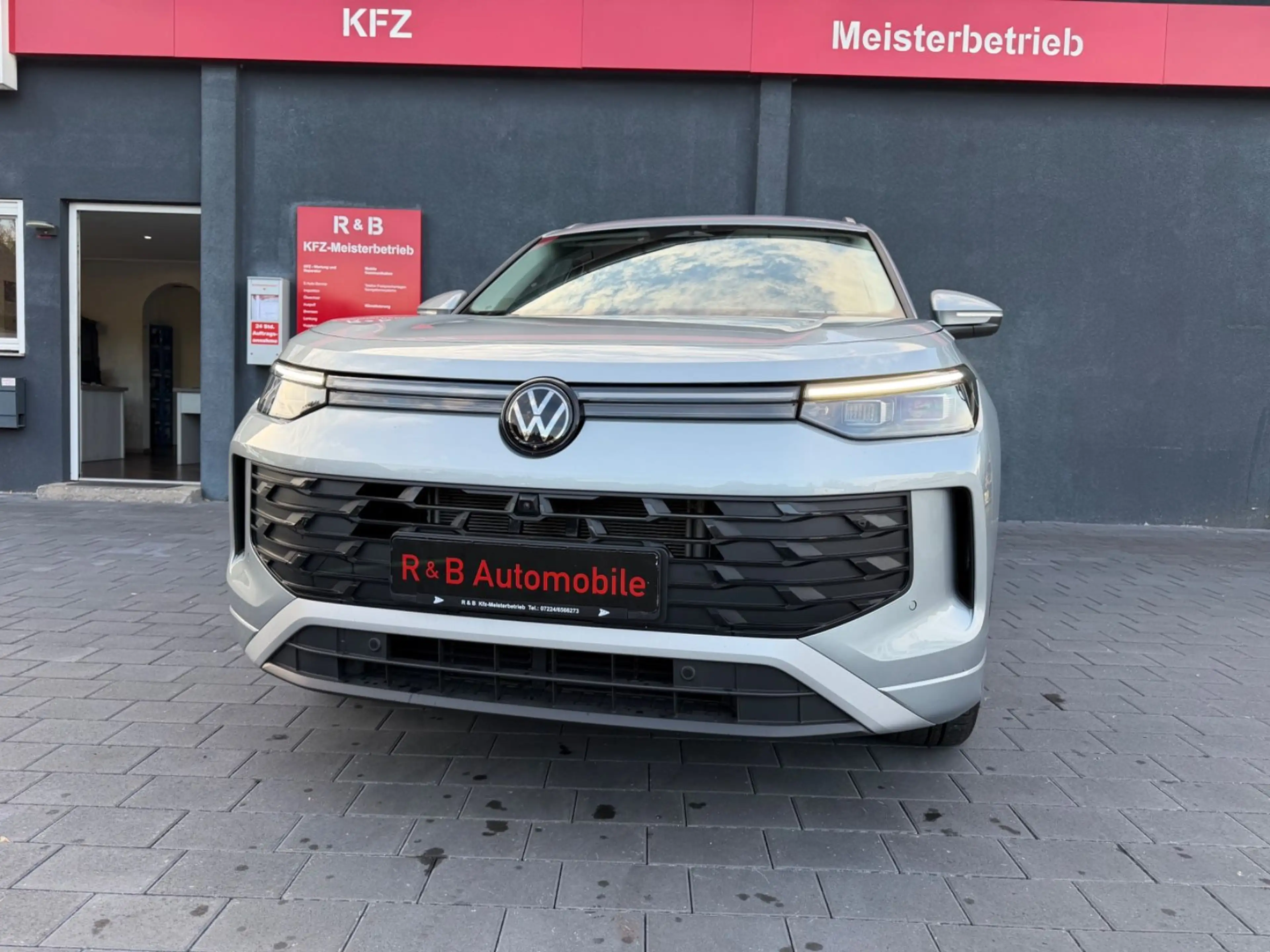 Volkswagen Tayron 2.0 TDI Life*7-Sitzer*AHK*360K*App*Acc*As — photo 2