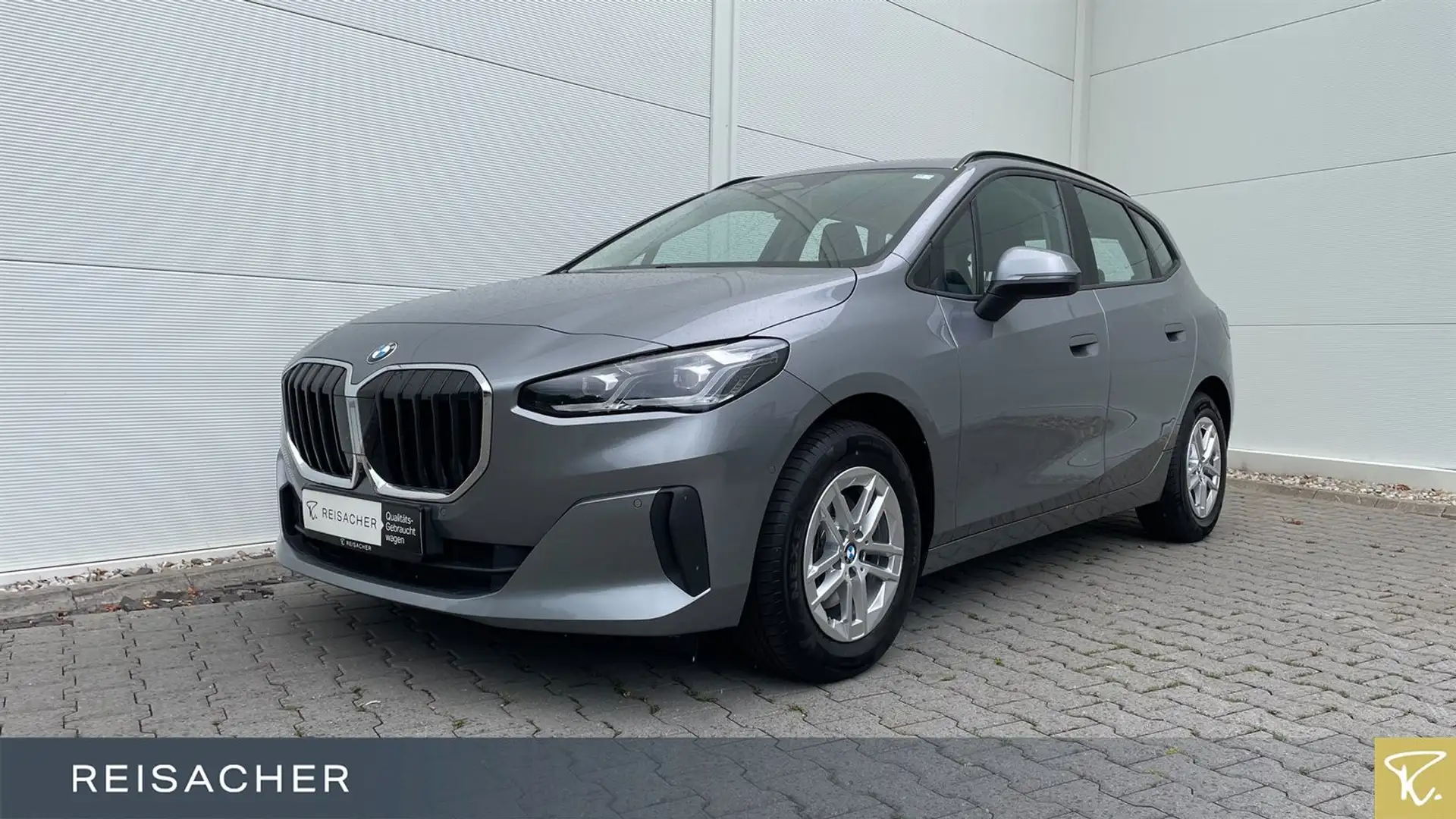 BMW 218 d A Active Tourer LCPro.HuD,AHK,adLED,360° Grau - 1