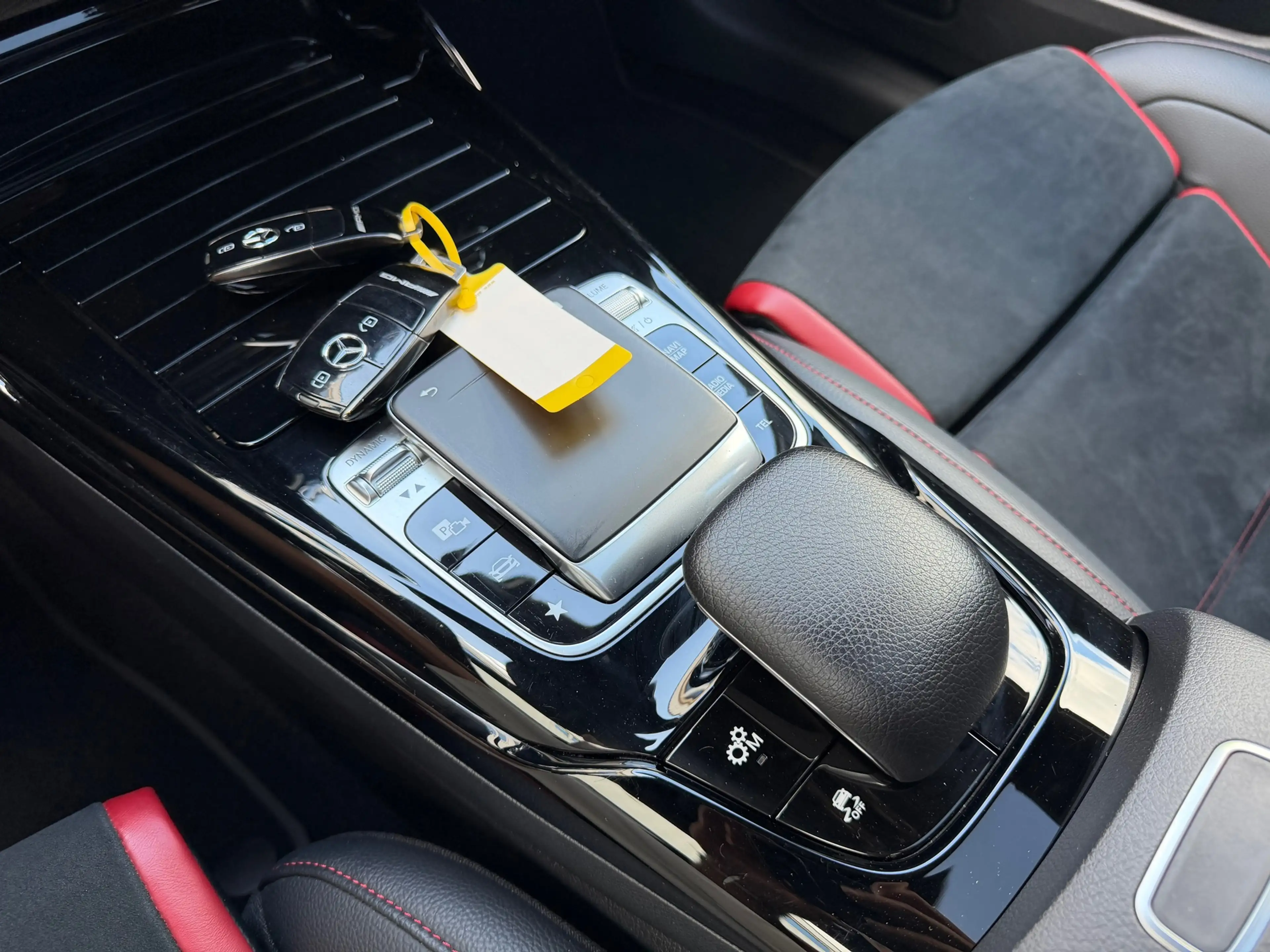 Mercedes-Benz A 45 AMG S 4MATIC+ Pano|Memory|Carplay|421PK|Driver's Packa — photo 34