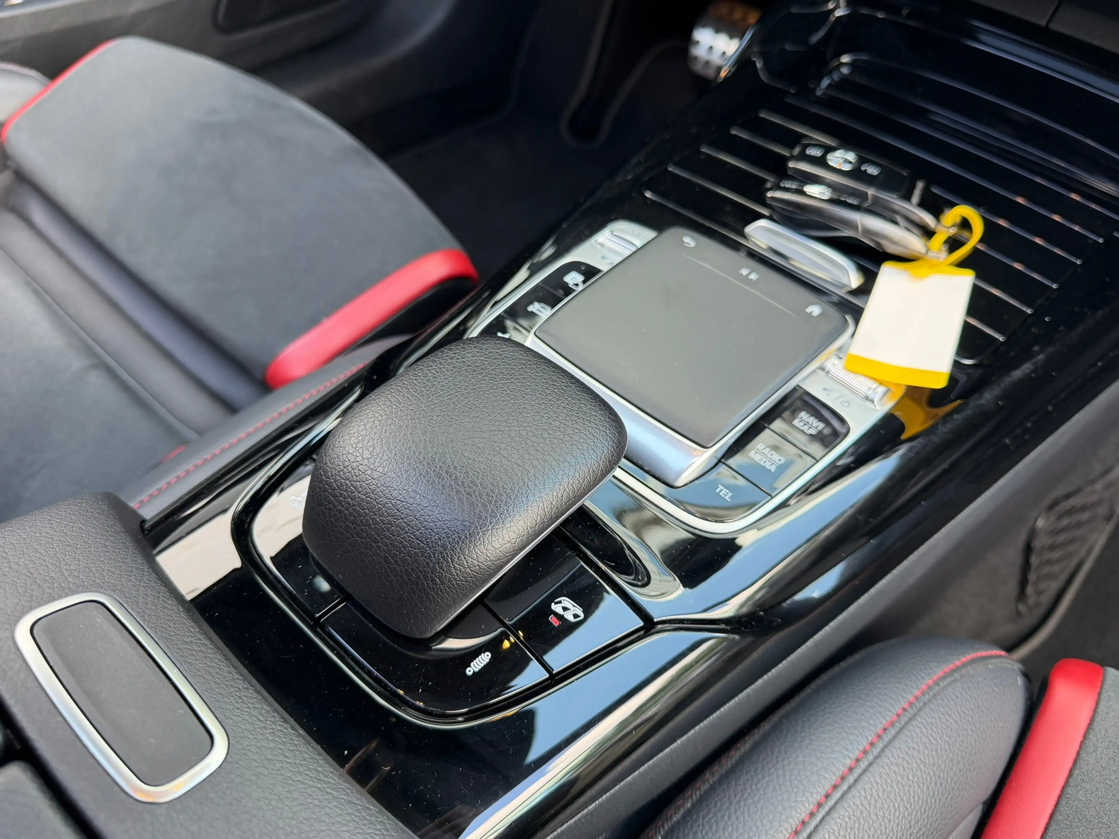 Mercedes-Benz A 45 AMG S 4MATIC+ Pano|Memory|Carplay|421PK|Driver's Packa — photo 9