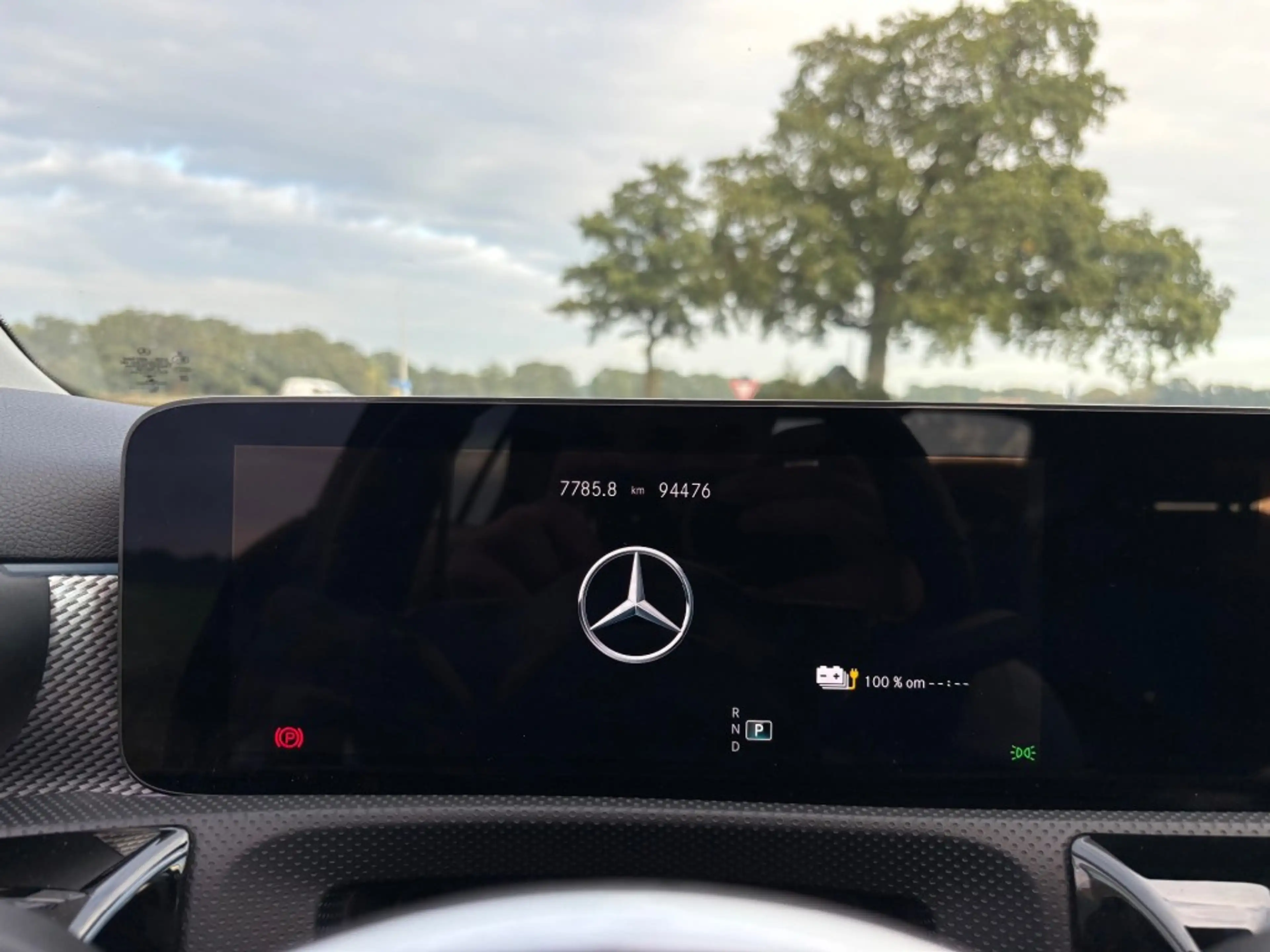 Mercedes-Benz A 250 250e / BUSINESS SOLUTION / PANO / TOPSTAAT / VOL — photo 11