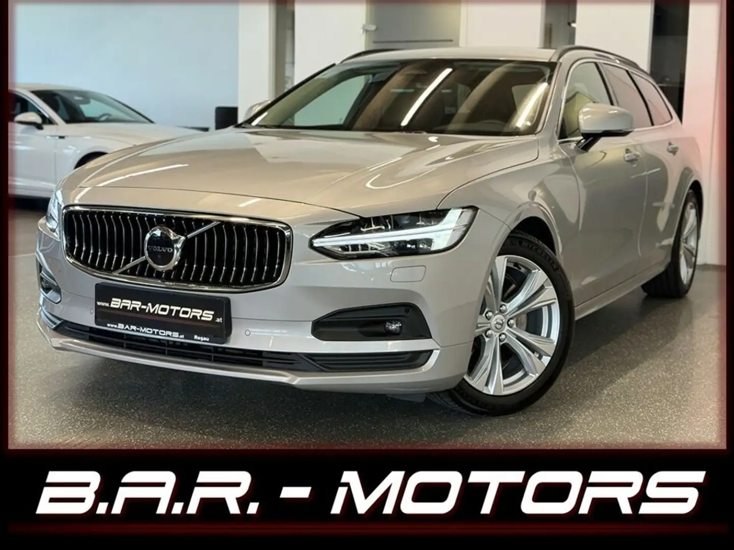 Volvo V90 Momentum Pro*LED*KAMERA*AHK*BHZ-LENKRAD*LANE* Argintiu - 1