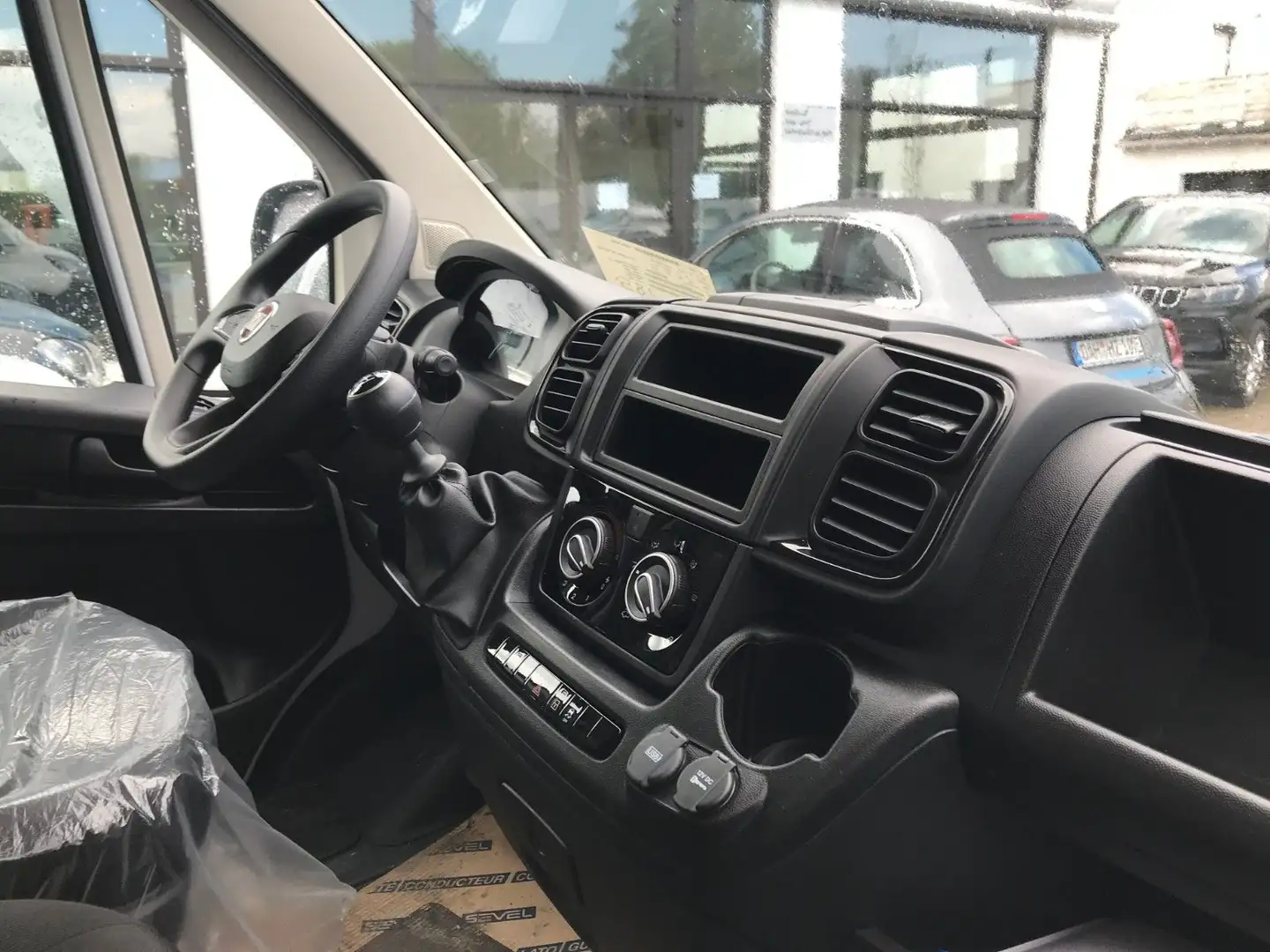 Fiat Ducato Grossr.-Kasten 35 140 L4H2-Boden/SV Biały - 2