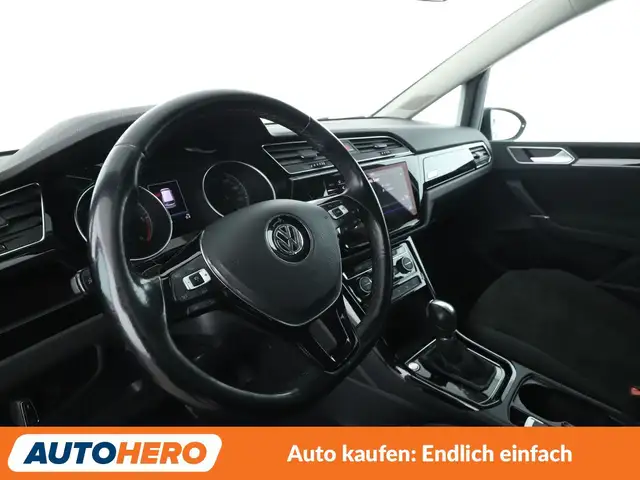 Volkswagen Touran view 11