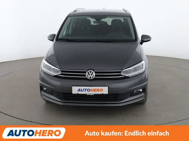 Volkswagen Touran view 9