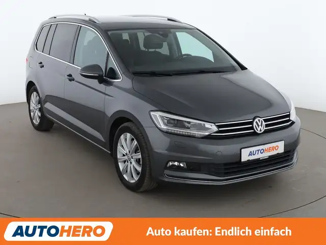 Volkswagen Touran view 8