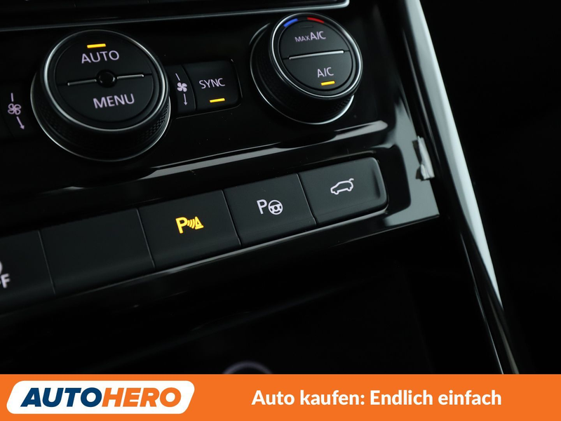 Volkswagen Touran 2.0 TDI Highline BMT Aut.*LED*ACC*PLA*CAM* — photo 29