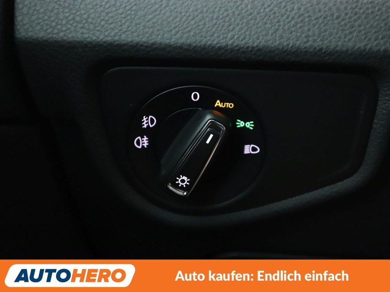 Volkswagen Touran 2.0 TDI Highline BMT Aut.*LED*ACC*PLA*CAM* — photo 27
