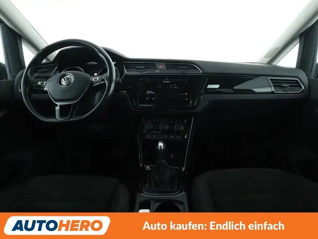 Volkswagen Touran view 12