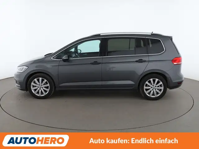 Volkswagen Touran view 3