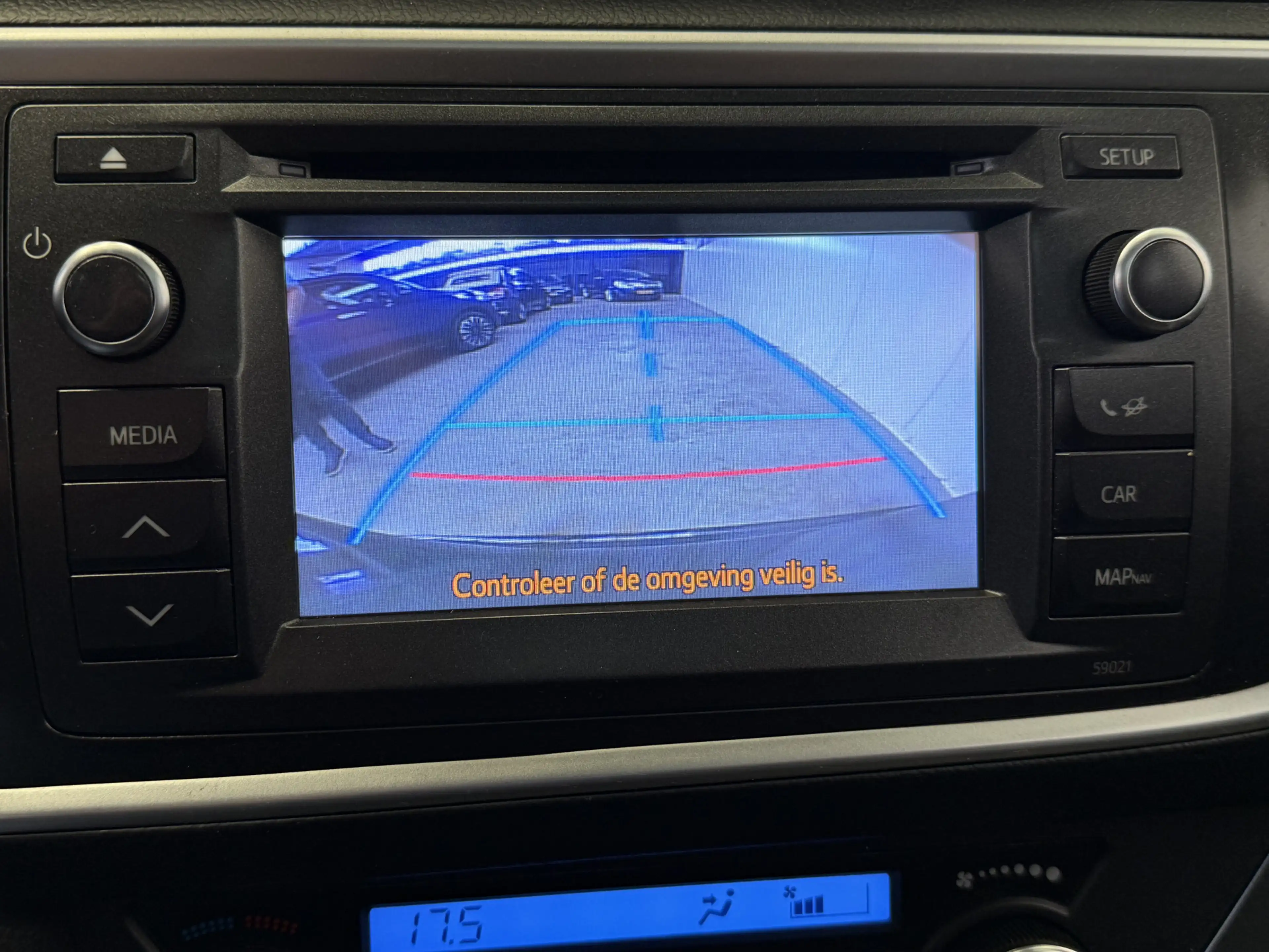 Toyota Auris 1.8 Hybrid Lease NAVI-PANORAMADAK-CAMERA-AIRCO/ECC — photo 19