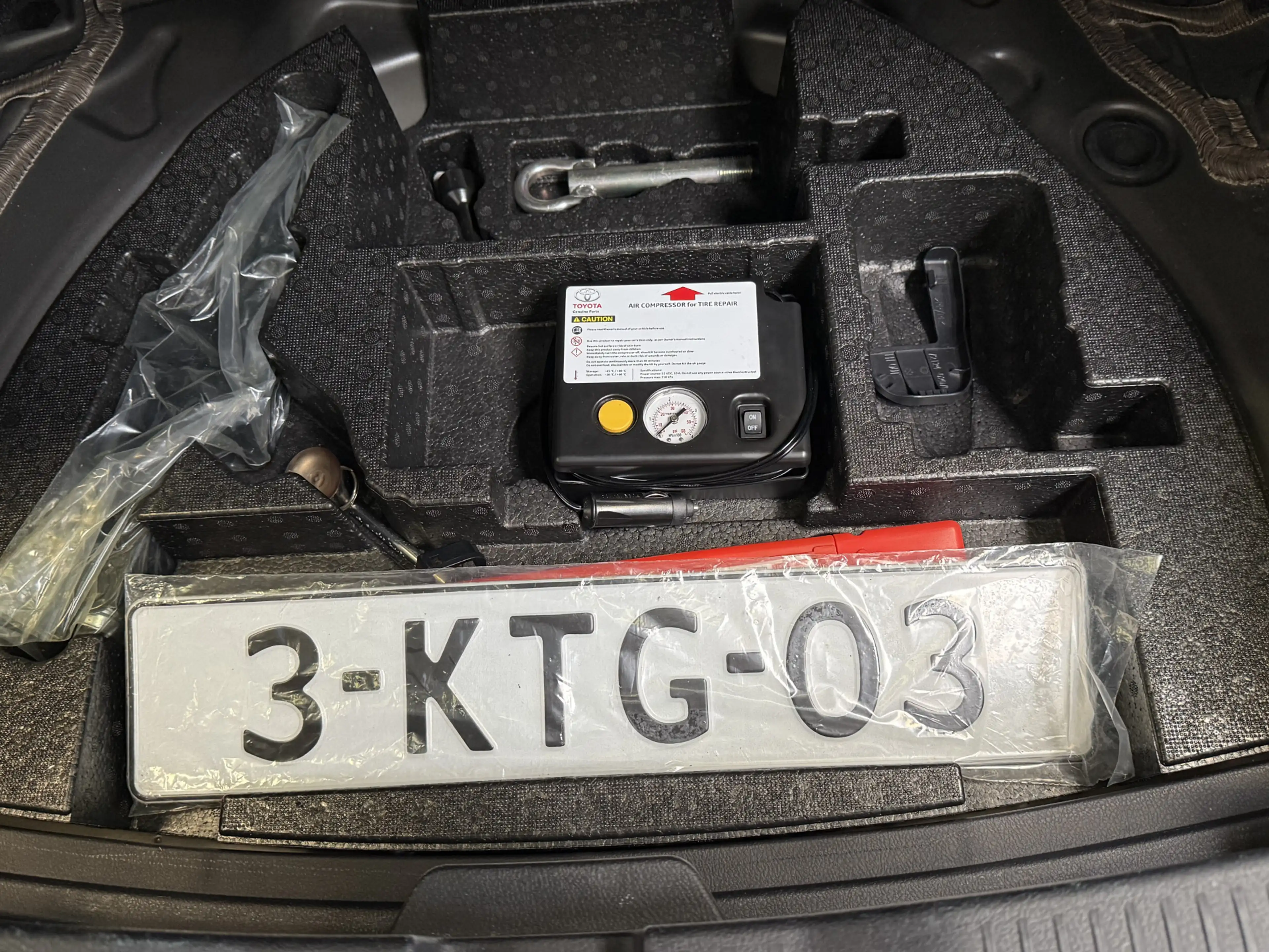 Toyota Auris 1.8 Hybrid Lease NAVI-PANORAMADAK-CAMERA-AIRCO/ECC — photo 25