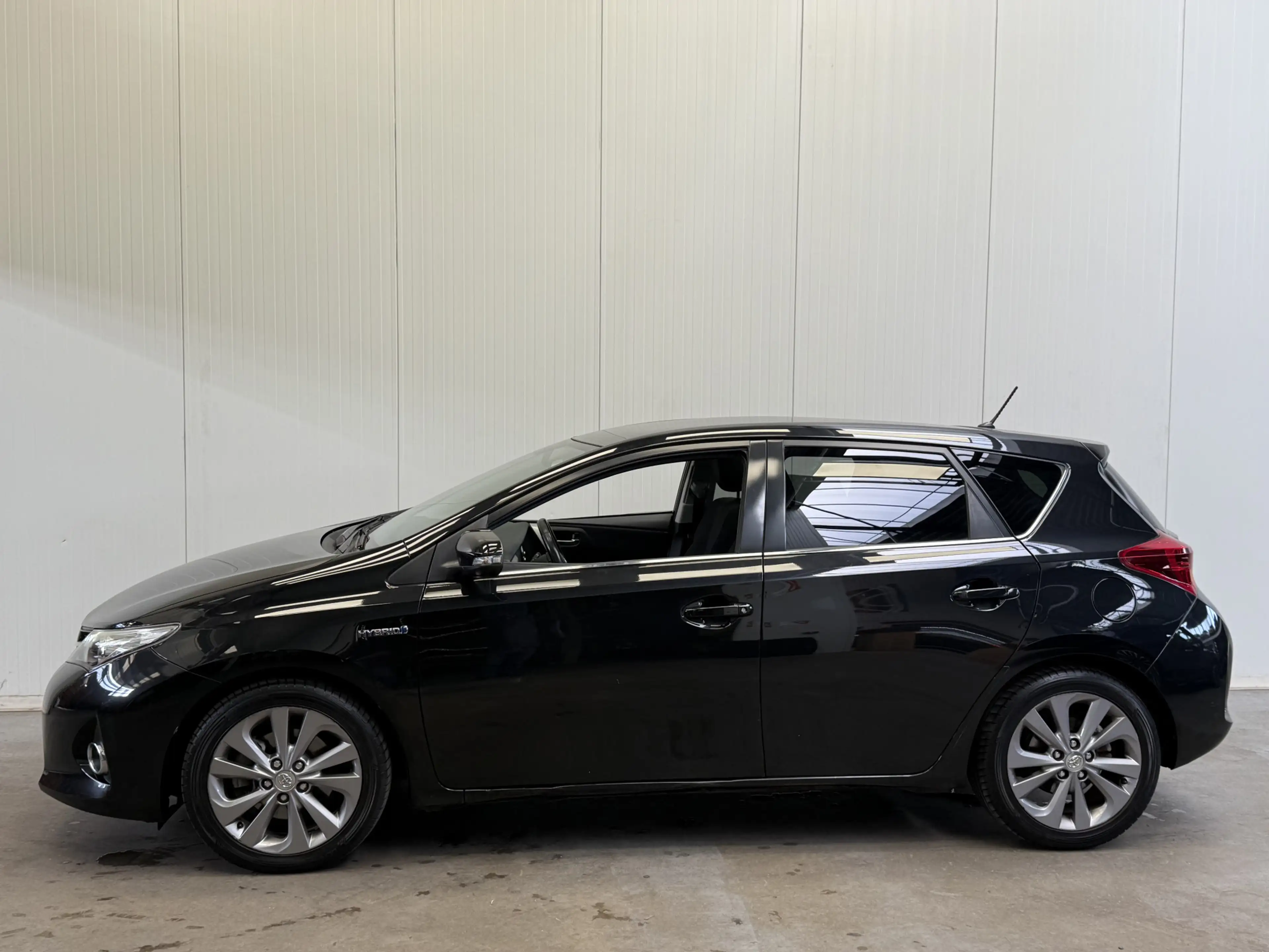 Toyota Auris 1.8 Hybrid Lease NAVI-PANORAMADAK-CAMERA-AIRCO/ECC — photo 4
