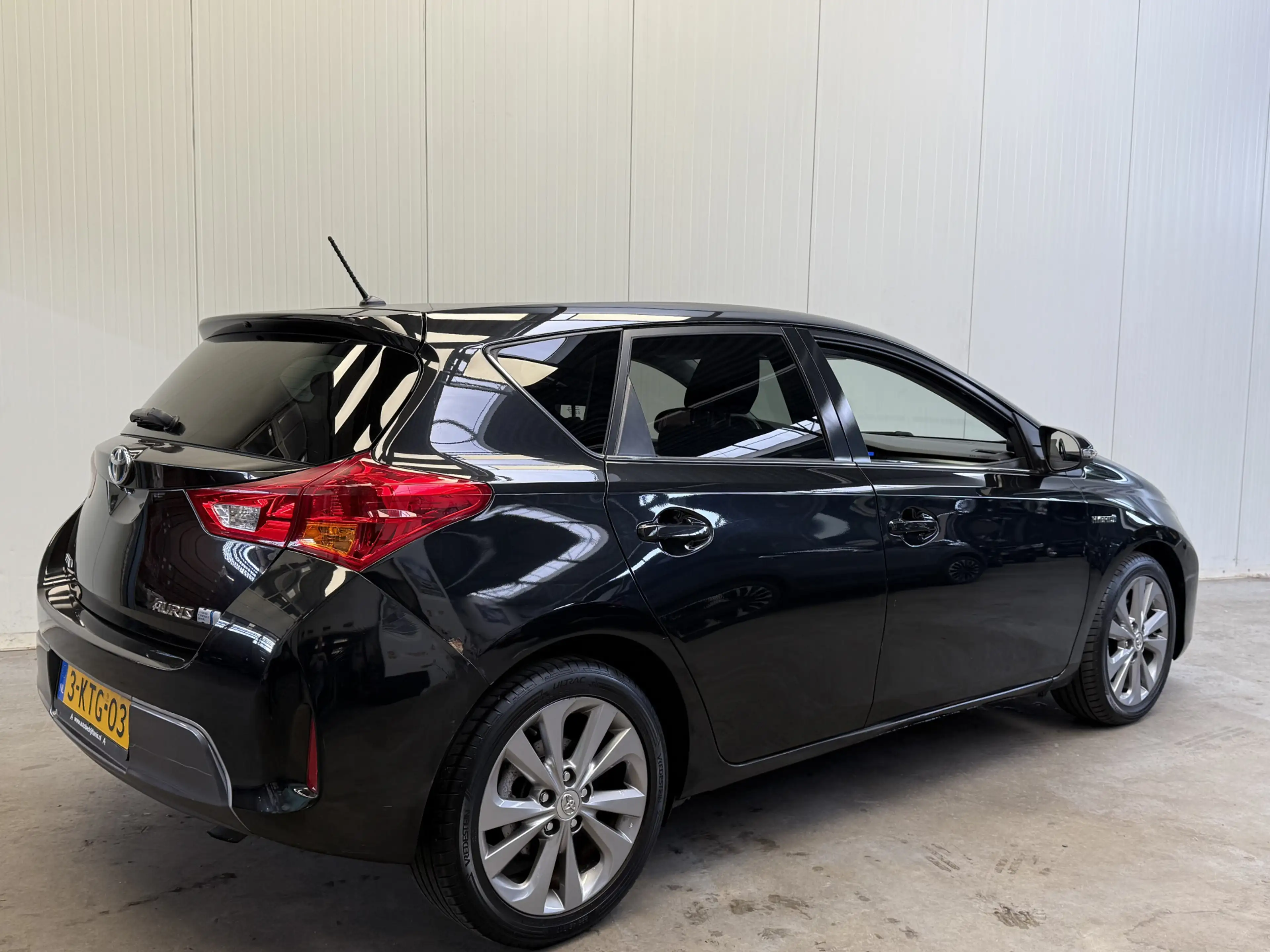 Toyota Auris 1.8 Hybrid Lease NAVI-PANORAMADAK-CAMERA-AIRCO/ECC — photo 2