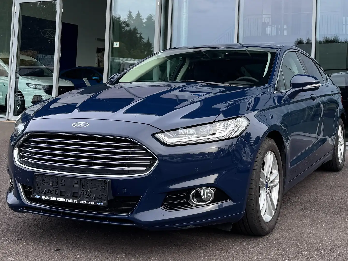Ford Mondeo 2,0 TDCi Titanium Blau - 2